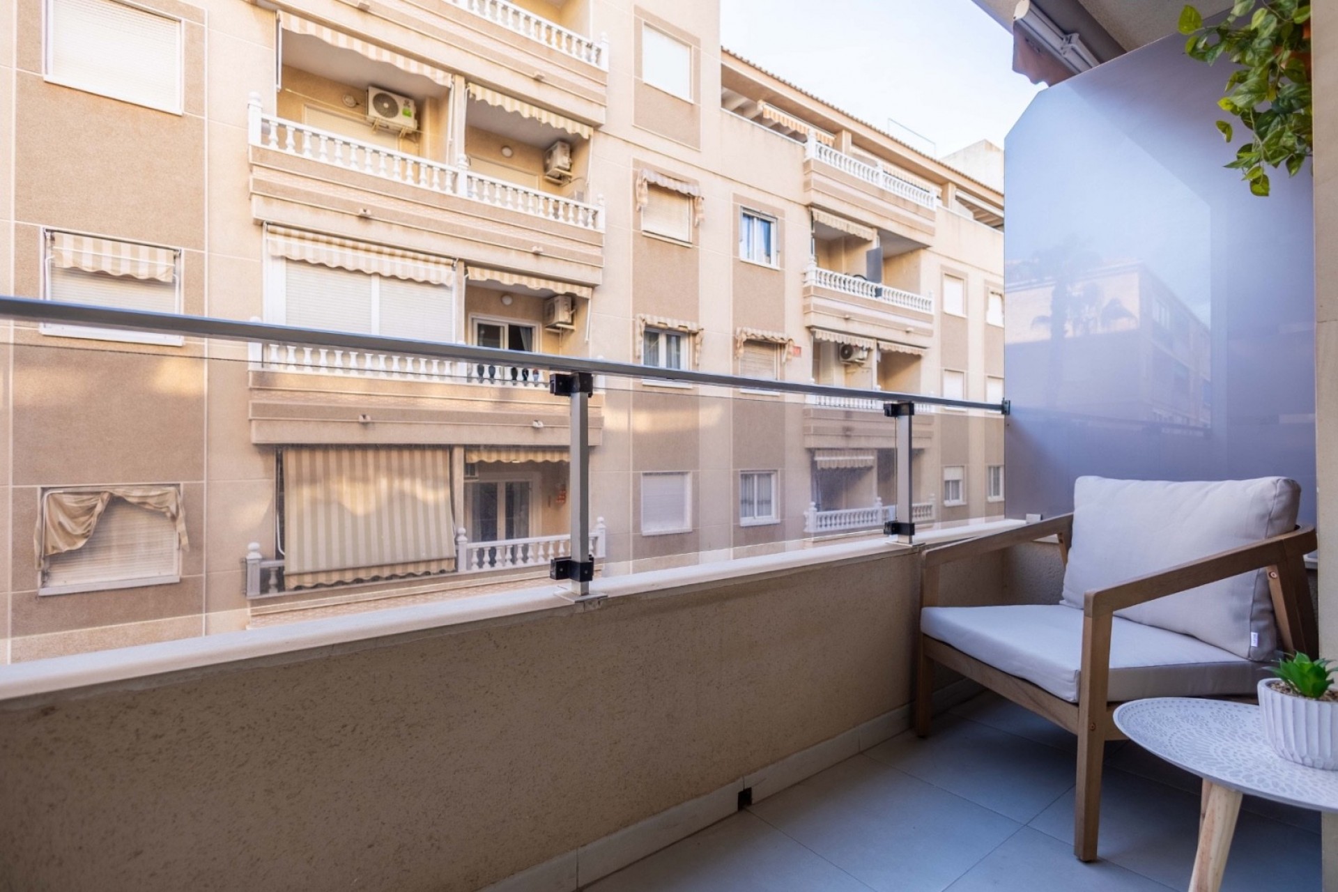 Herverkoop - Appartement -
Torrevieja - Playa del Cura