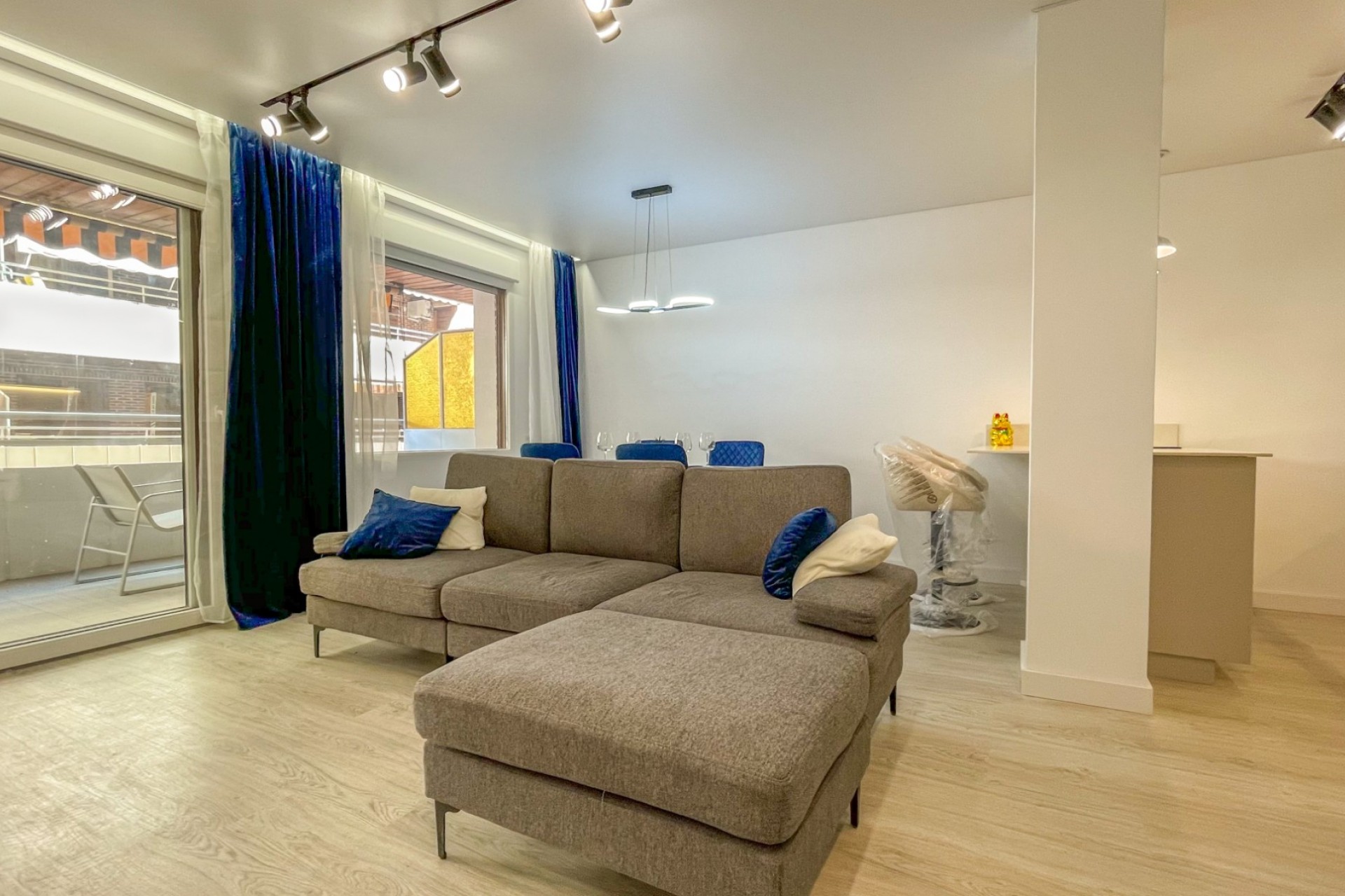 Herverkoop - Appartement -
Torrevieja - Playa Los Naufragos