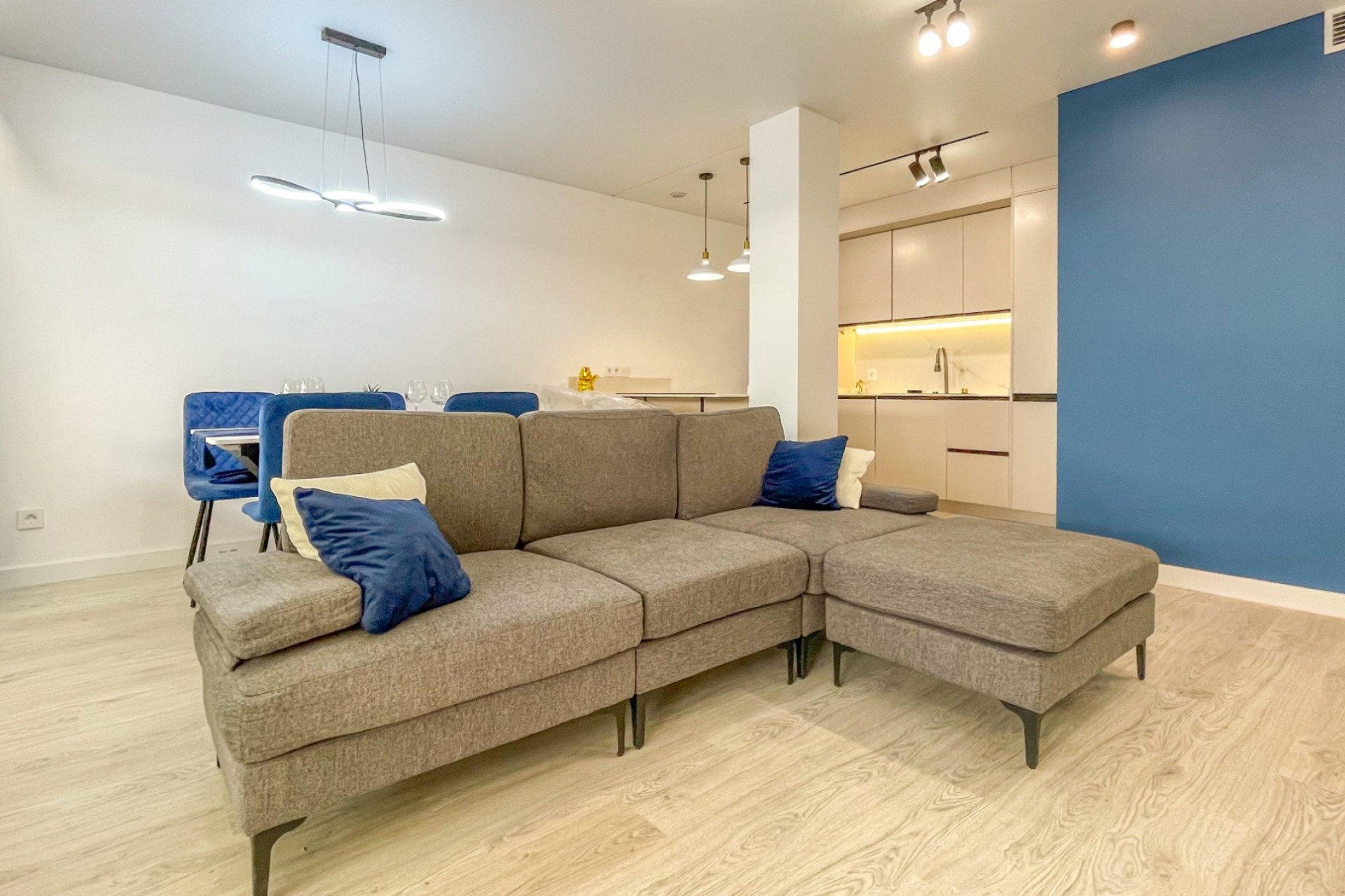 Herverkoop - Appartement -
Torrevieja - Playa Los Naufragos