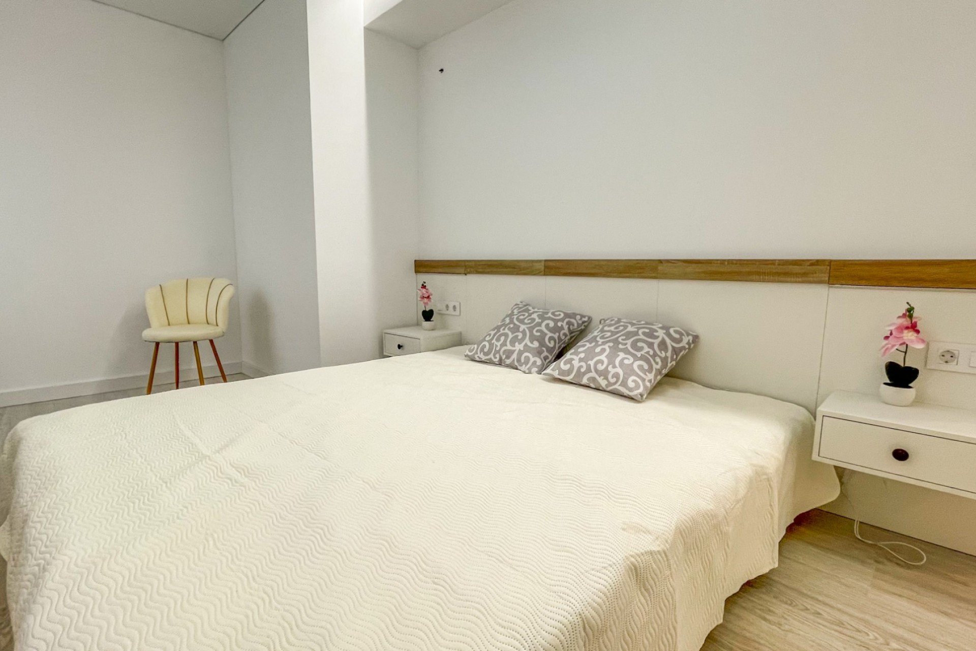 Herverkoop - Appartement -
Torrevieja - Playa Los Naufragos