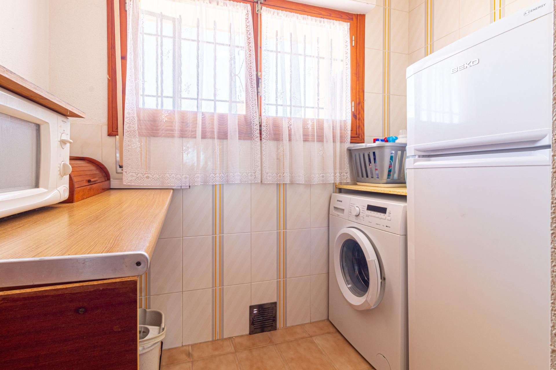 Herverkoop - Appartement -
Torrevieja - Punta prima