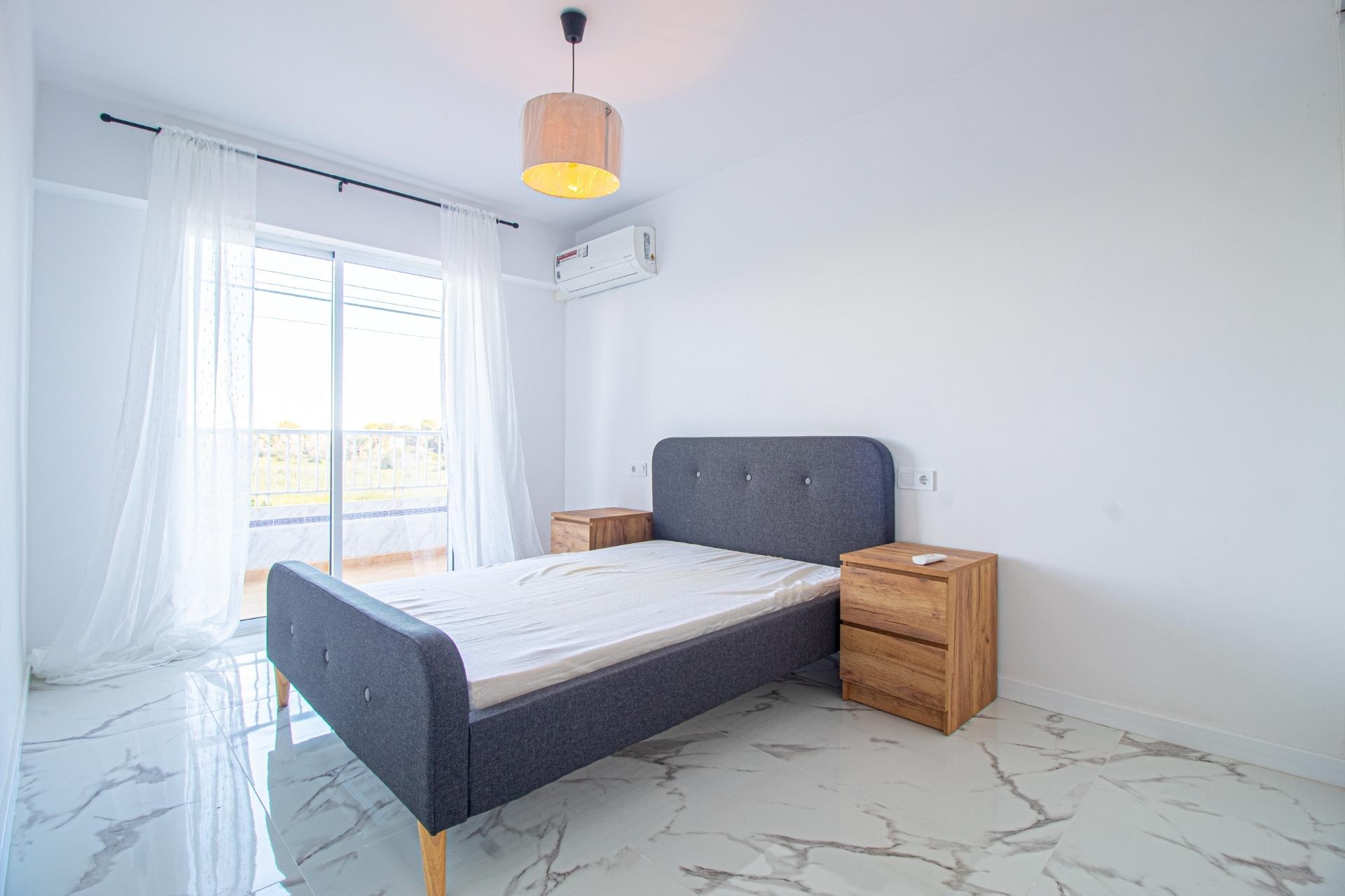 Herverkoop - Appartement -
Torrevieja - Punta prima