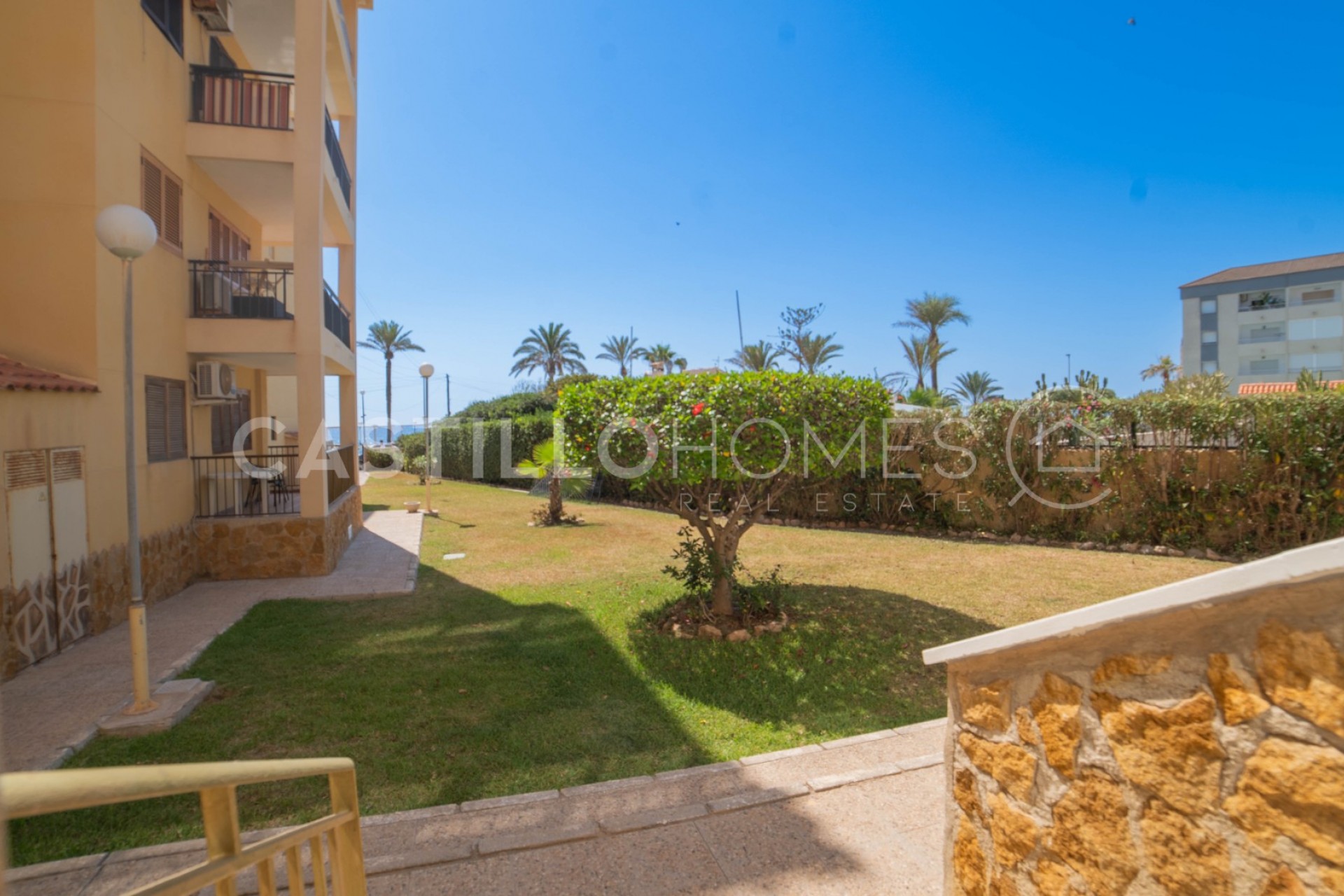 Herverkoop - Appartement -
Torrevieja - Punta prima