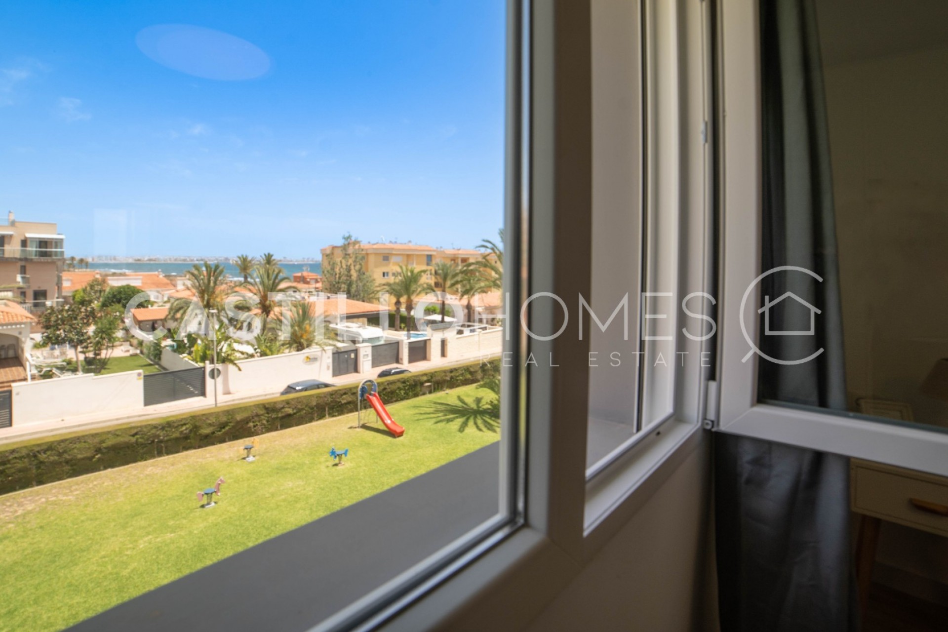 Herverkoop - Appartement -
Torrevieja - Punta prima