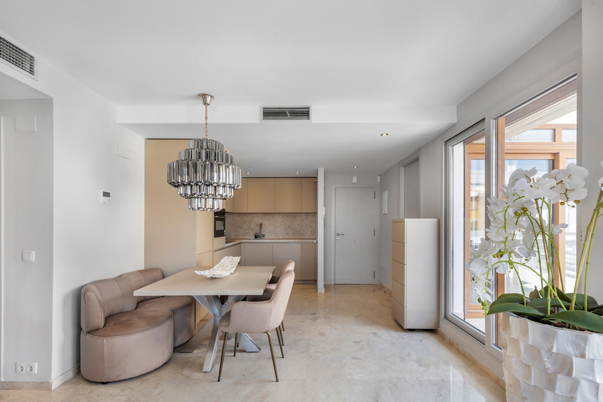 Herverkoop - Appartement -
Torrevieja - Punta prima
