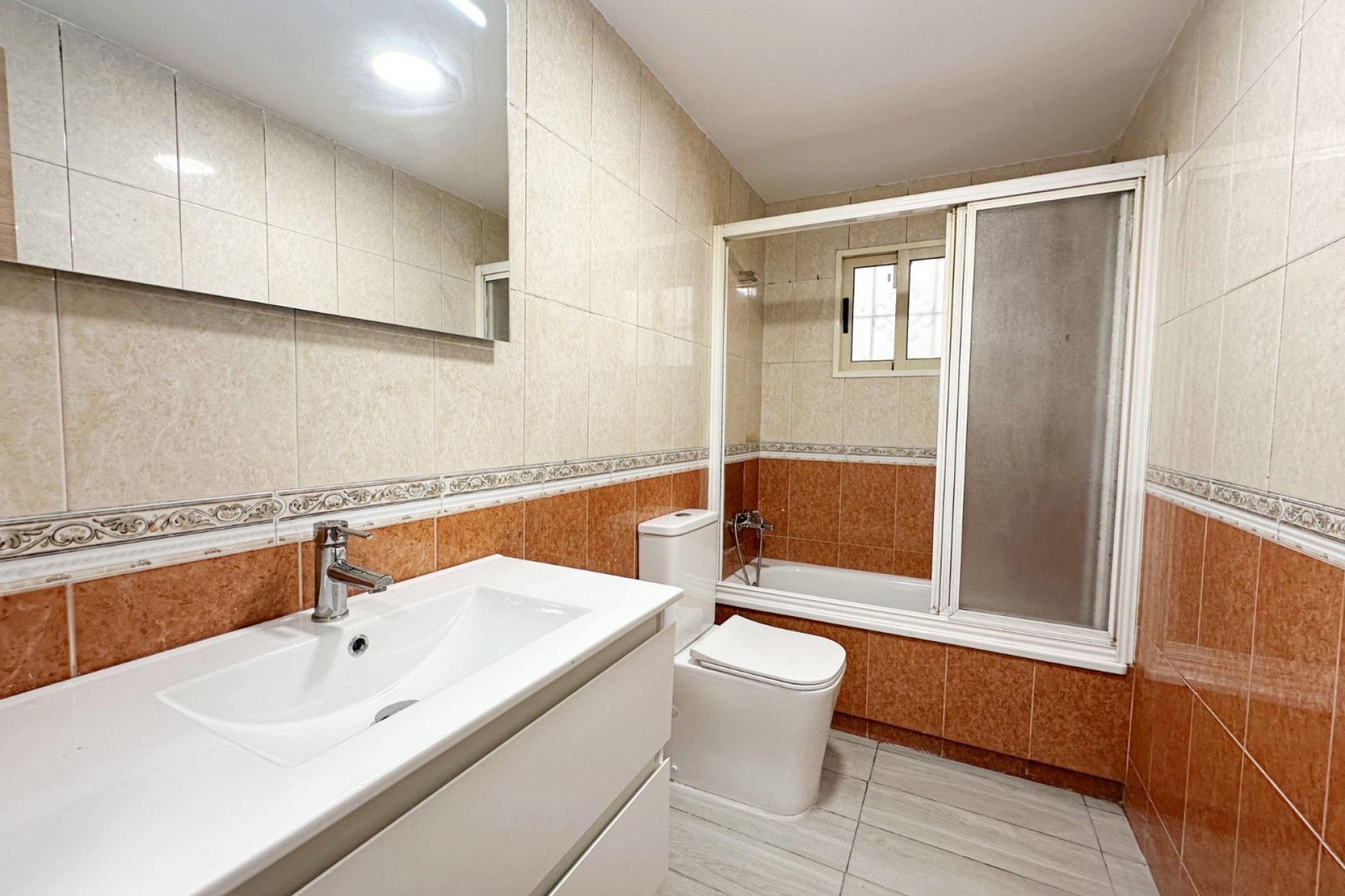 Herverkoop - Appartement -
Torrevieja