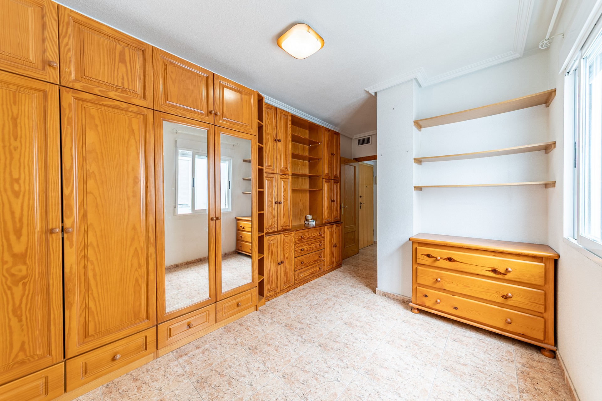 Herverkoop - Atico -
Torrevieja - Puerto