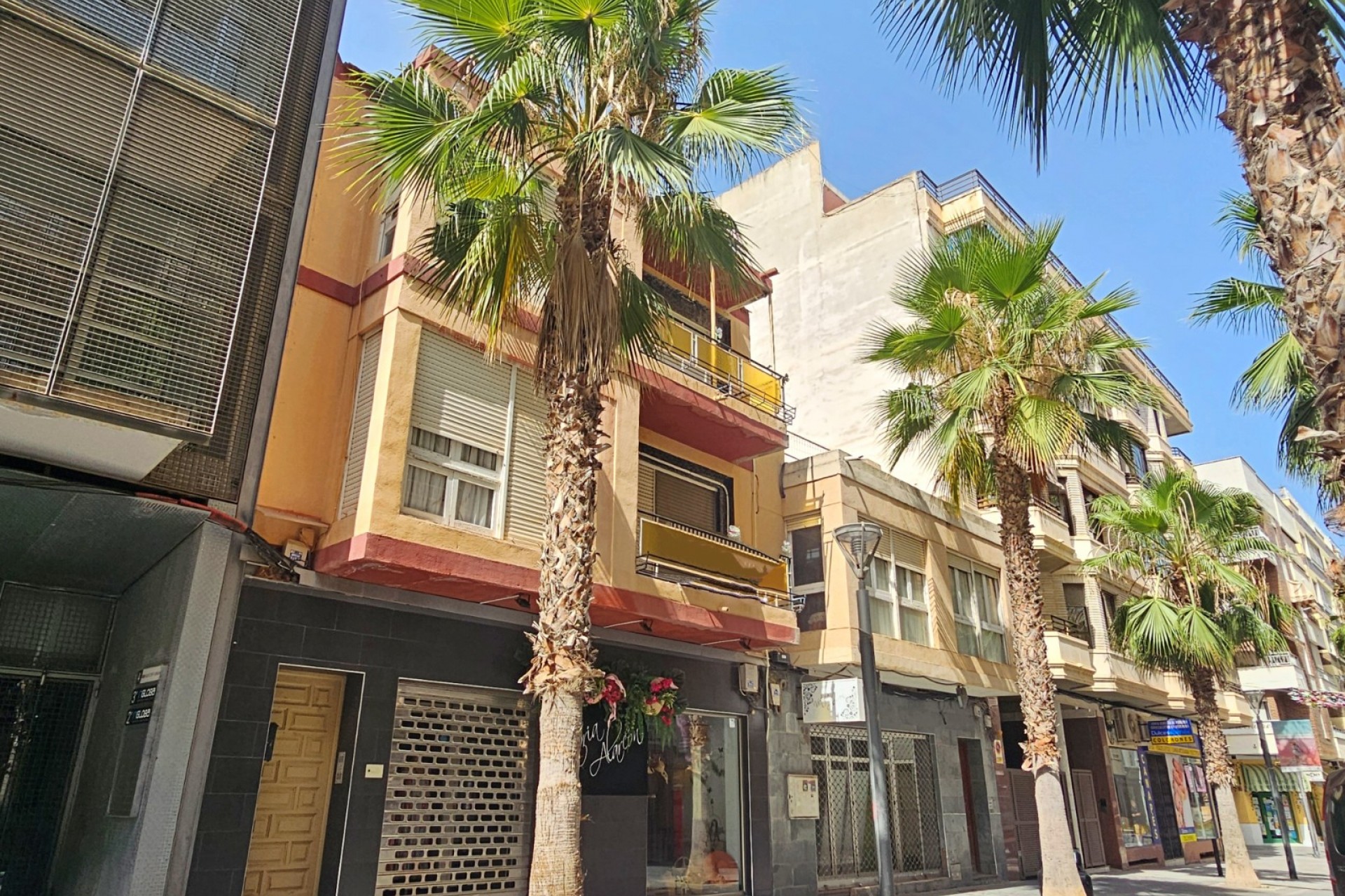 Herverkoop - Building -
Torrevieja