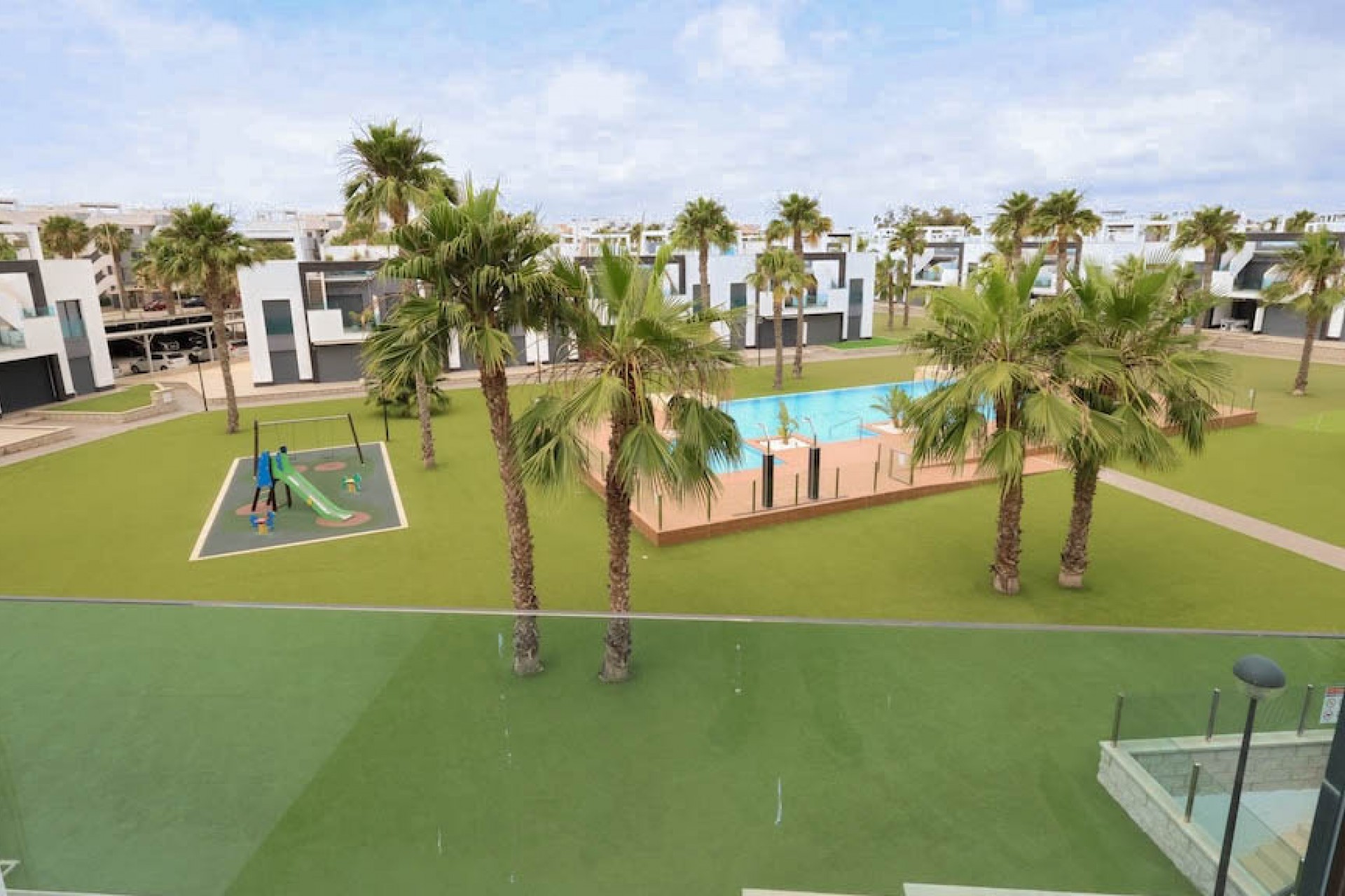 Herverkoop - Bungalow -
Guardamar del Segura - EL RASO