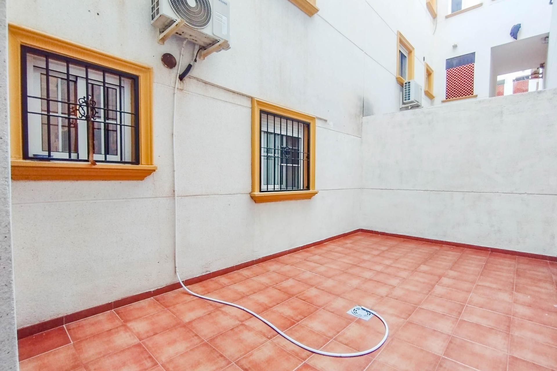 Herverkoop - Bungalow -
Orihuela Costa - Lomas de Cabo Roig-Los Dolses