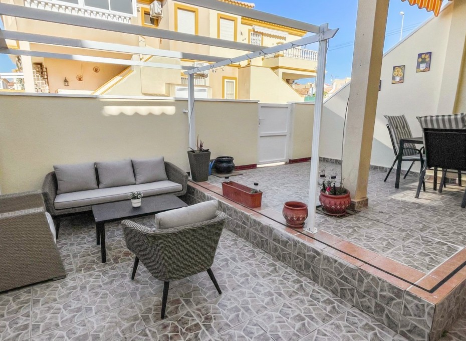 Herverkoop - Bungalow -
Orihuela Costa - Playa Flamenca