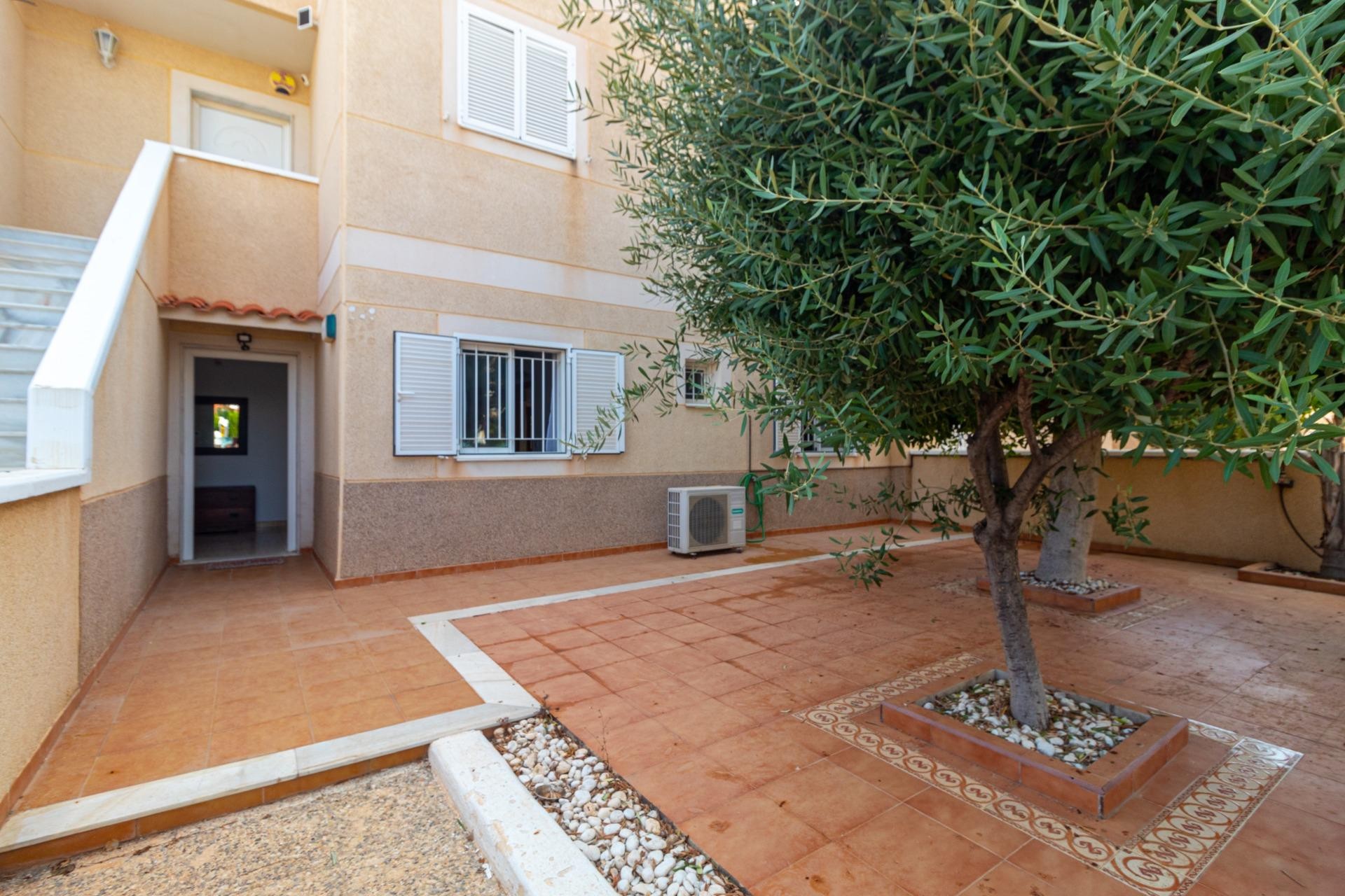 Herverkoop - Bungalow -
Orihuela Costa - Punta Prima
