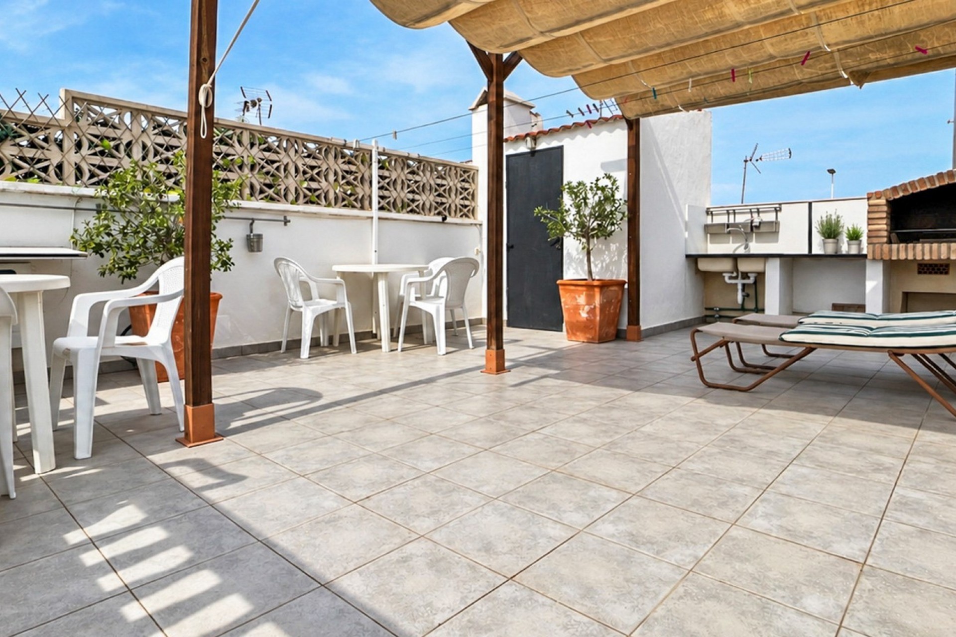 Herverkoop - Bungalow -
Torrevieja - La Siesta - El Salado -  Torreta