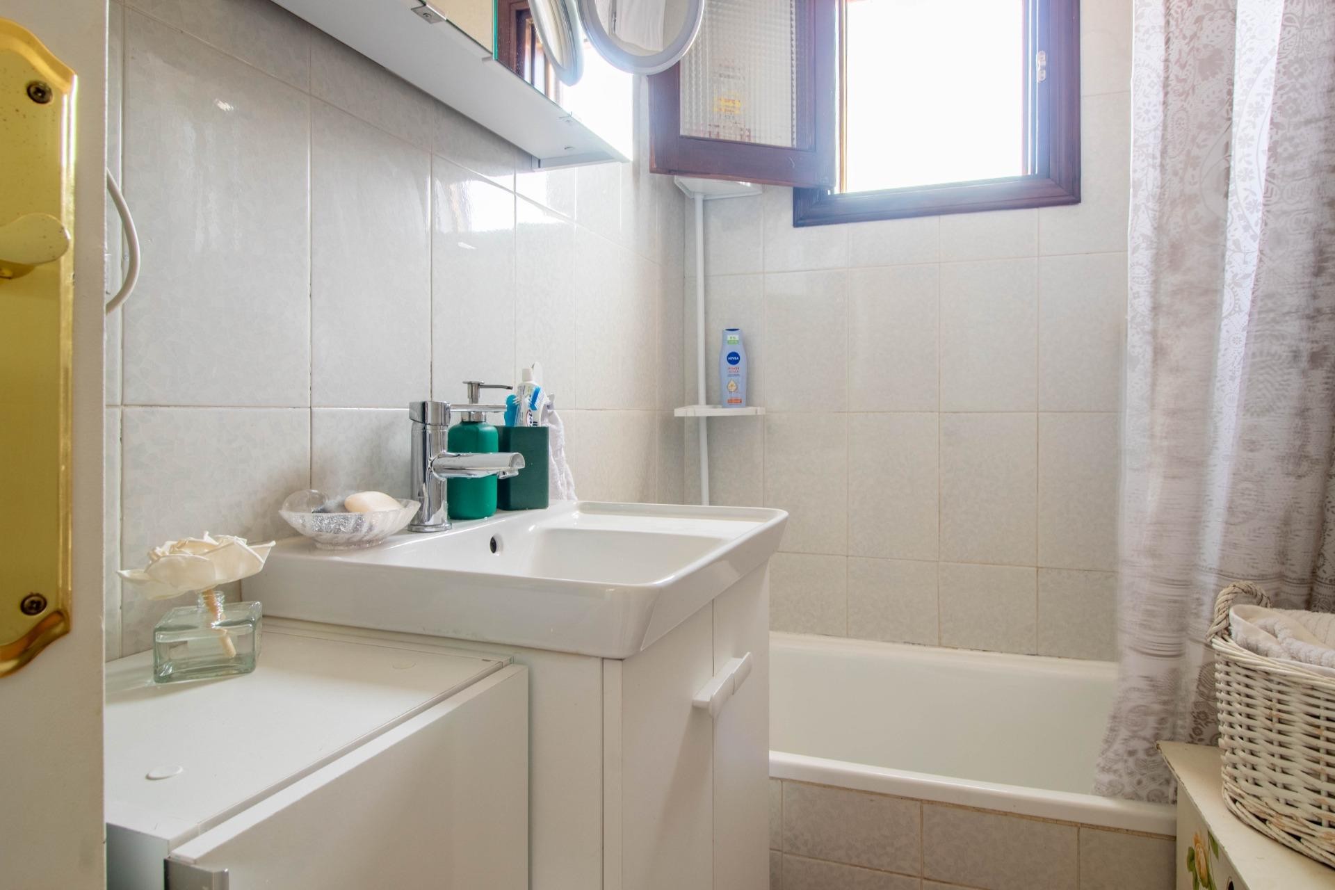 Herverkoop - Bungalow -
Torrevieja - Los Frutales