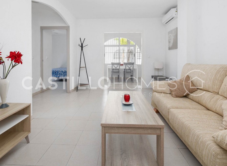 Herverkoop - Bungalow -
Torrevieja - Playa Los Naufragos