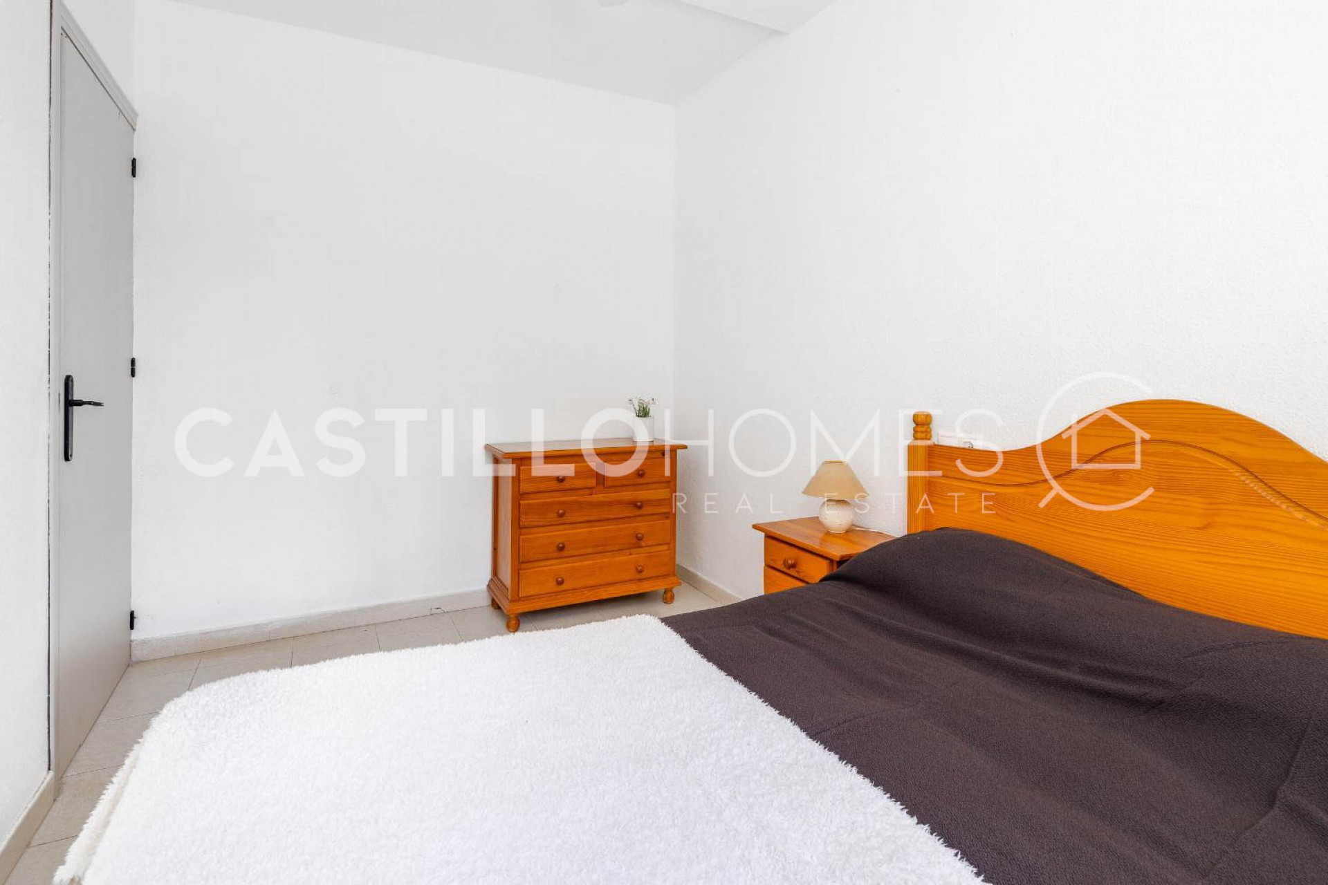 Herverkoop - Bungalow -
Torrevieja - Playa Los Naufragos