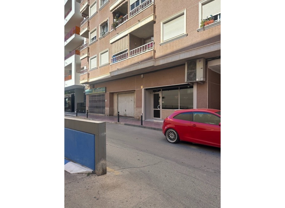 Herverkoop - Business premises -
Torrevieja