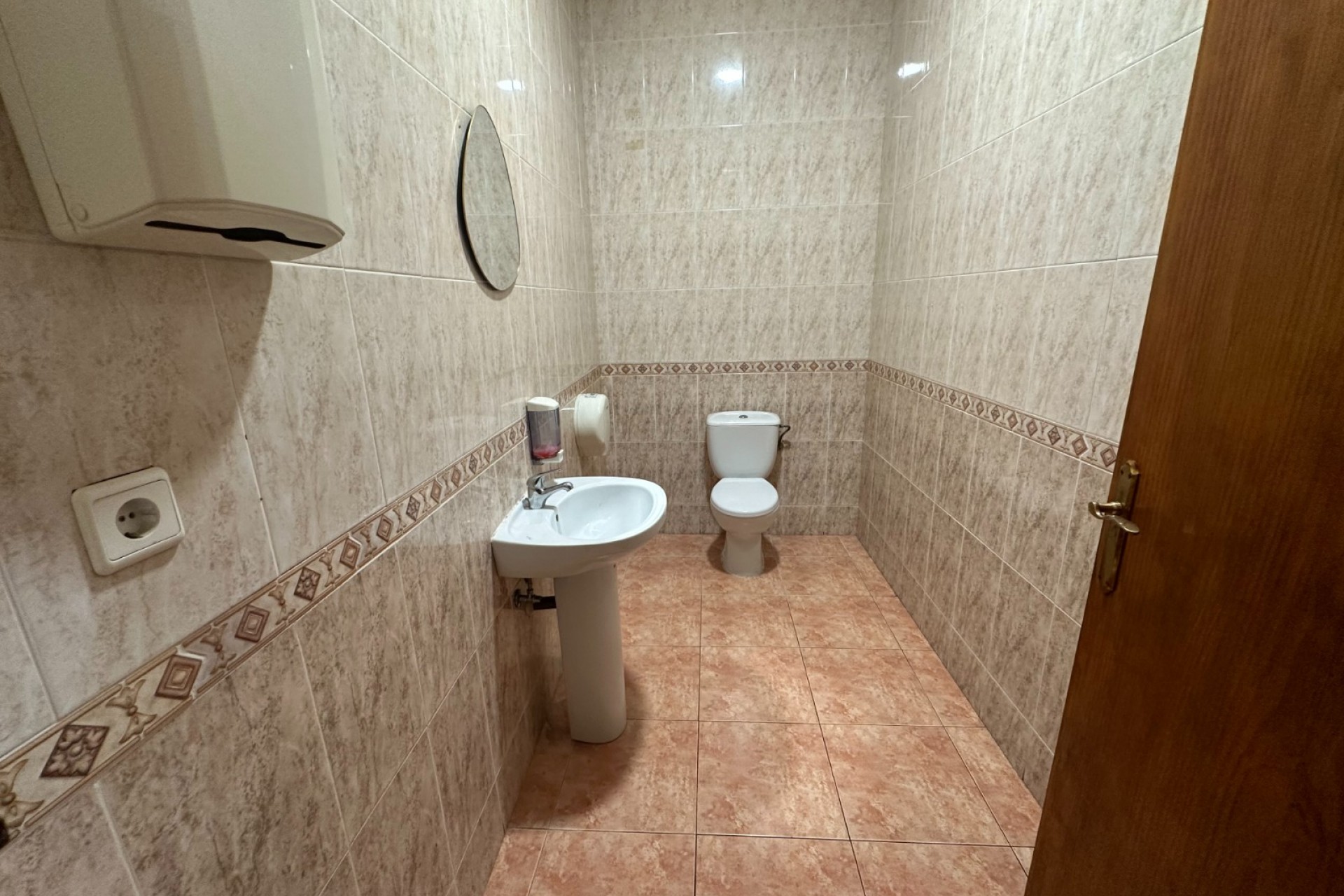 Herverkoop - Business premises -
Torrevieja