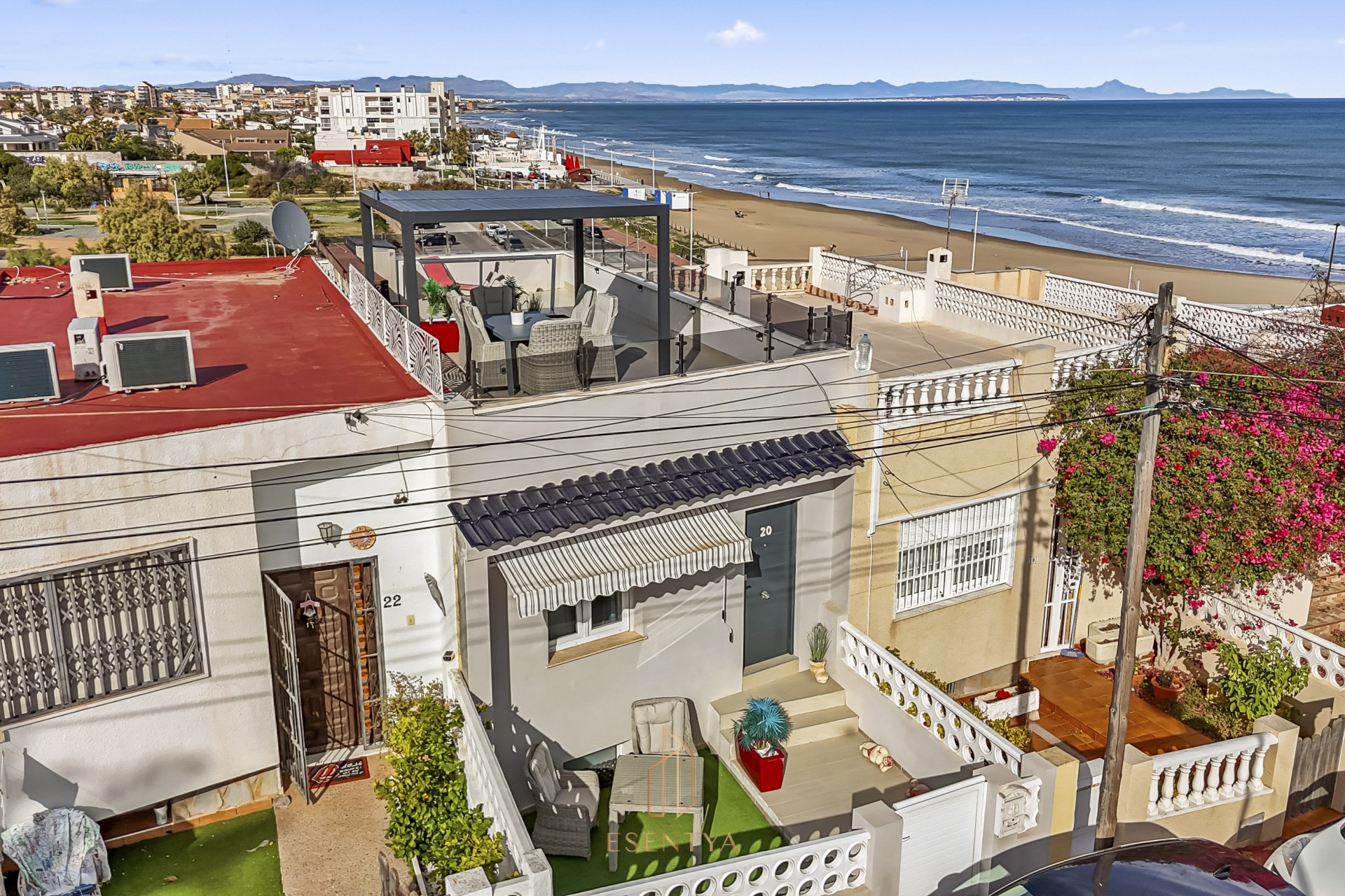 Herverkoop - Casa de Pueblo -
Torrevieja - Cabo Cervera