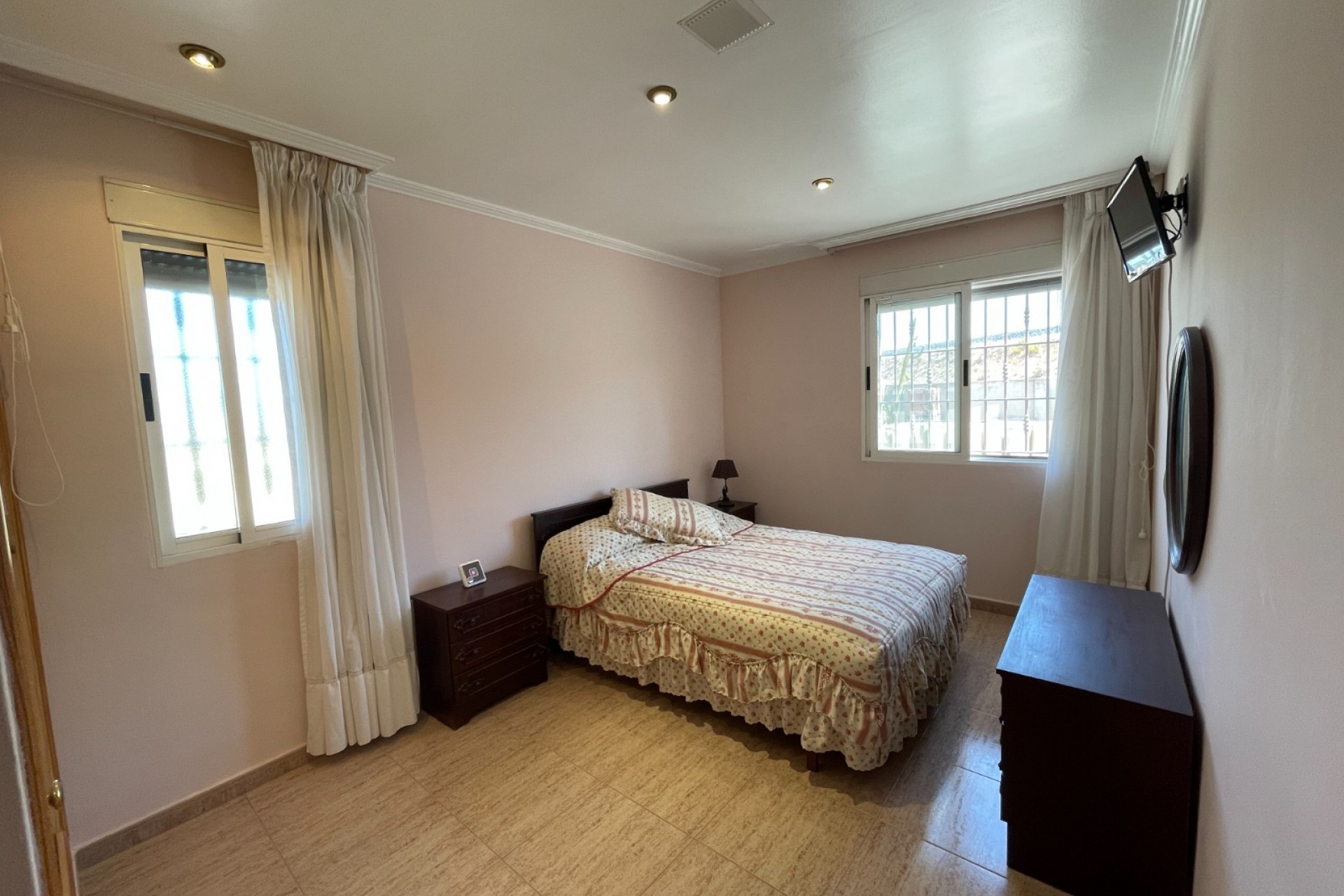 Herverkoop - Chalet / Villa -
Crevillent - Crevillente