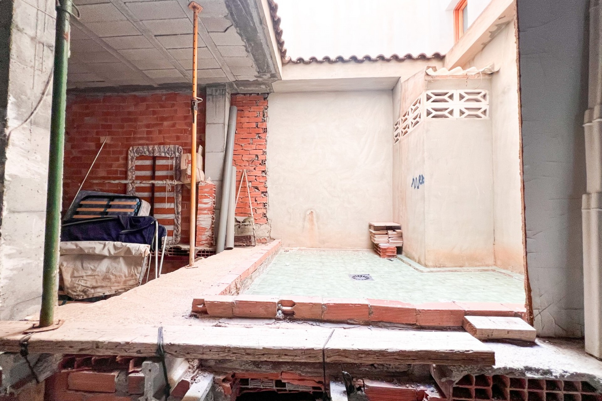 Herverkoop - Commercial premises -
Guardamar del Segura - Guardamar