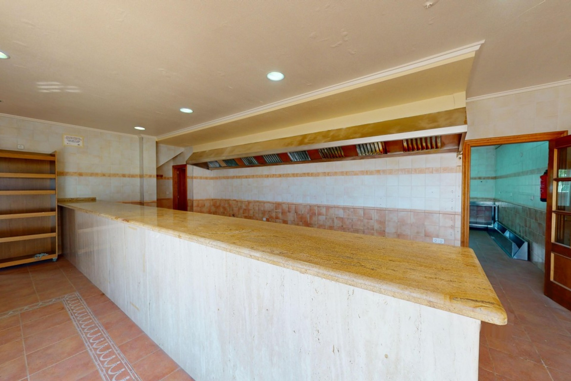 Herverkoop - Commerciële unit -
Los Narejos