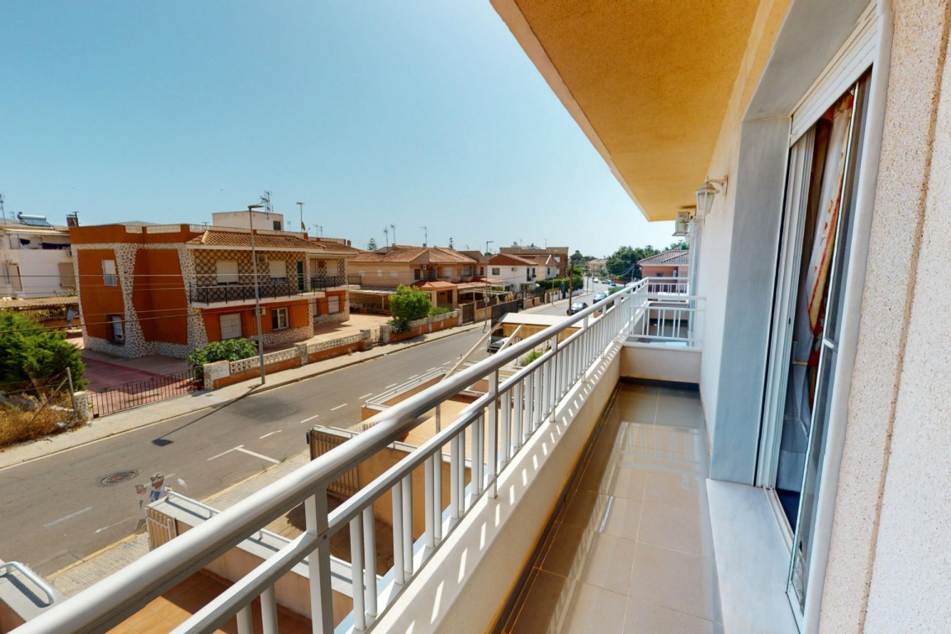 Herverkoop - Commerciële unit -
Los Narejos