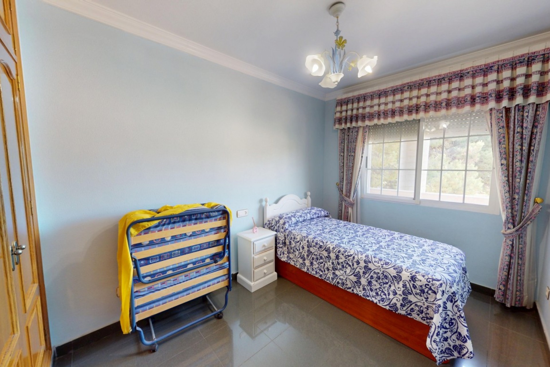 Herverkoop - Commerciële unit -
Los Narejos