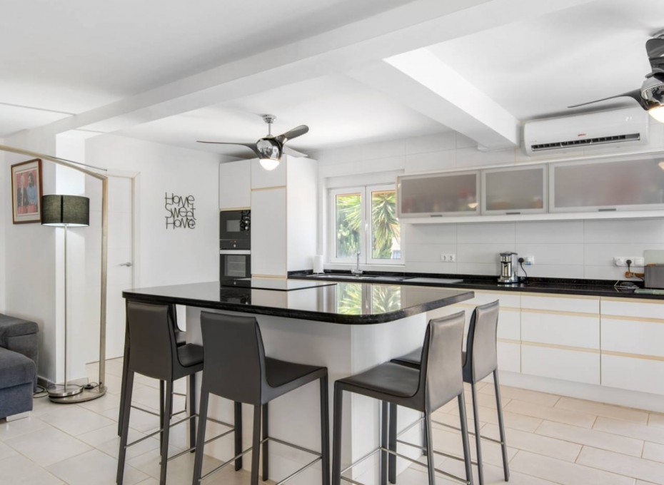 Herverkoop - Country House -
Catral