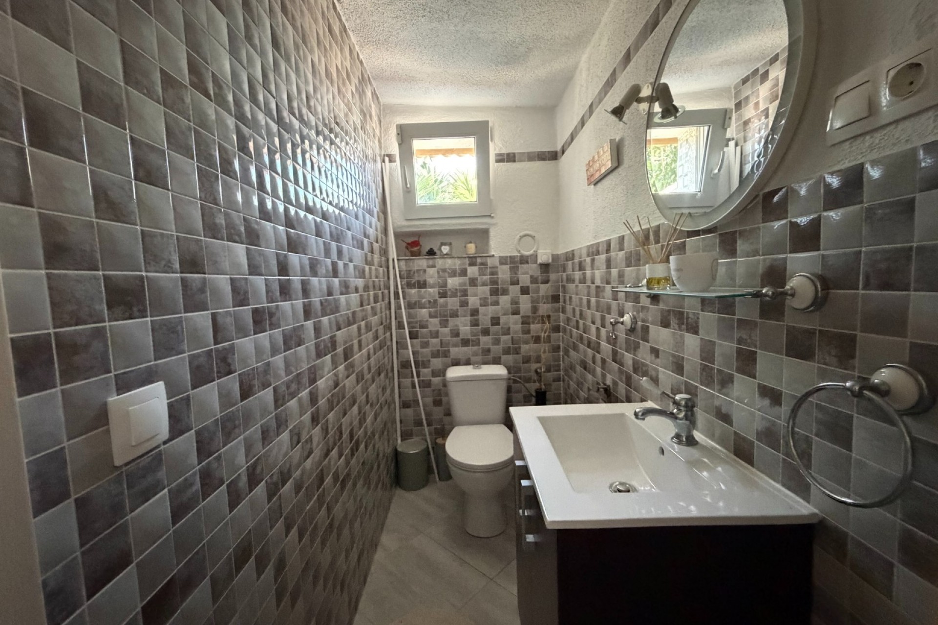 Herverkoop - Country House -
La Marina - Elche / Elx