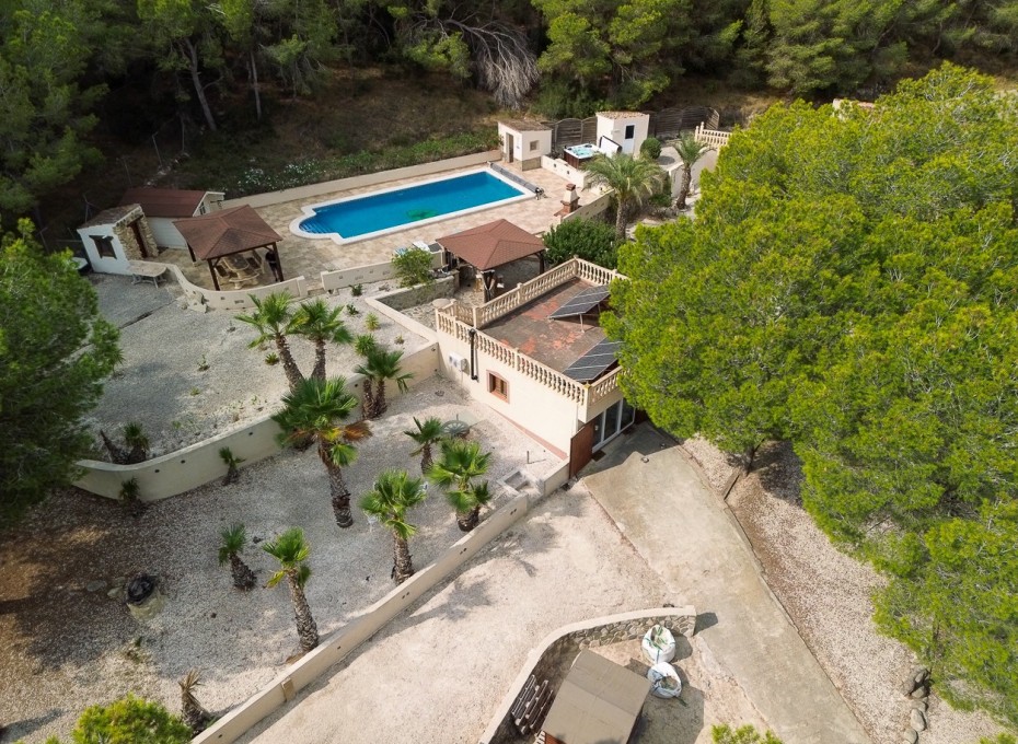 Herverkoop - Country Property/Finca -
Torremendo