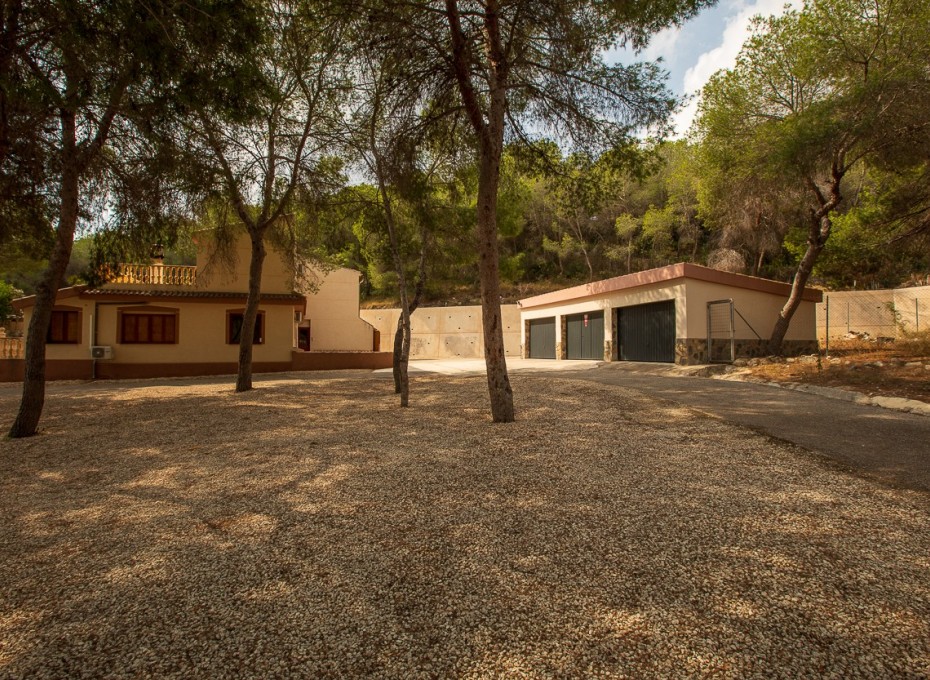 Herverkoop - Country Property/Finca -
Torremendo