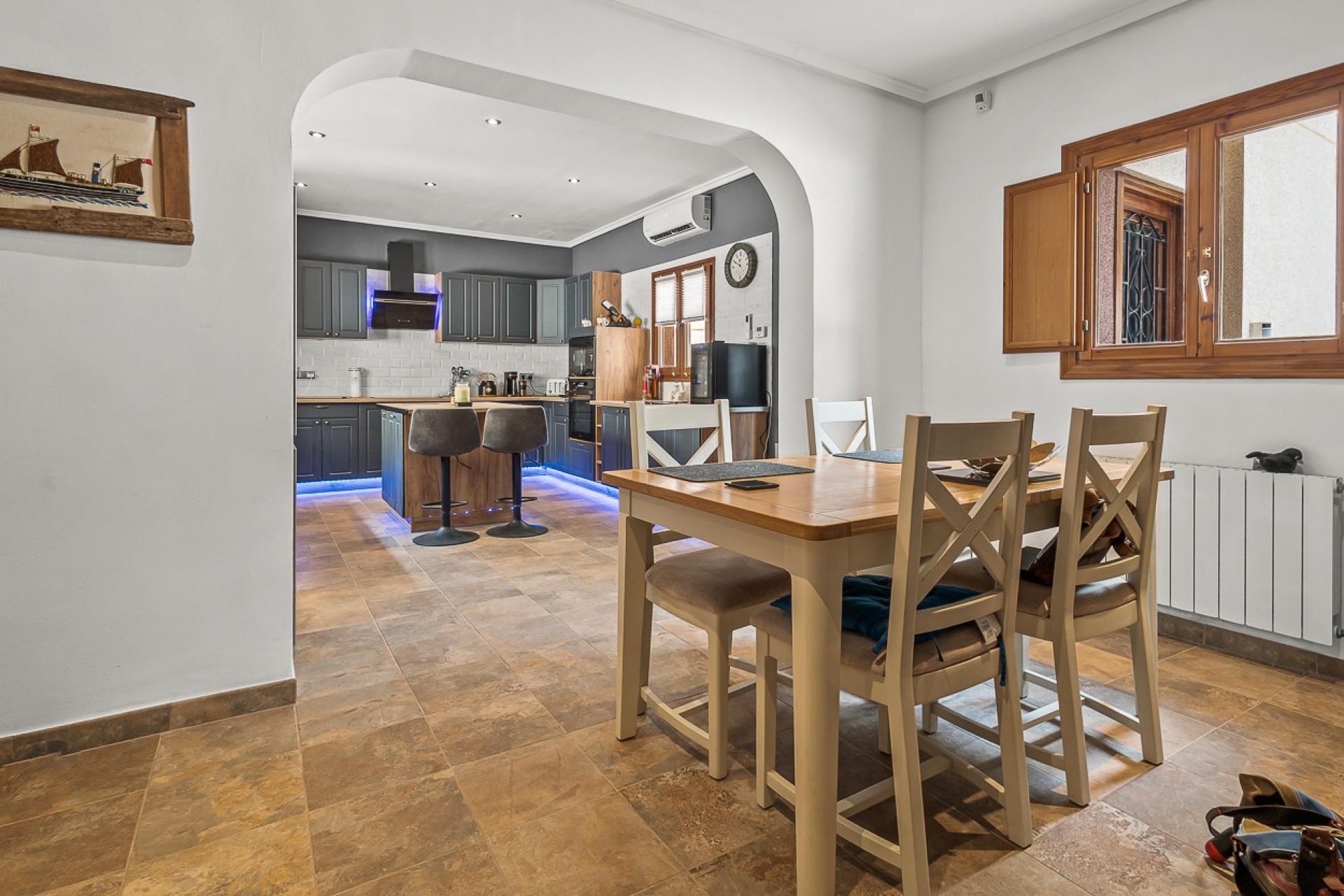 Herverkoop - Country Property/Finca -
Torremendo