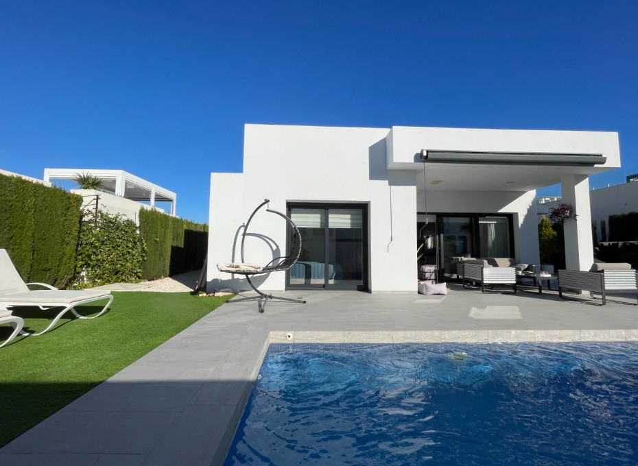 Herverkoop - Detached House / Villa -
Benijofar - Centro