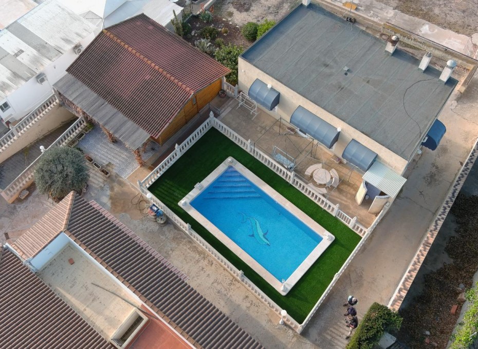 Herverkoop - Detached Villa -
Albatera