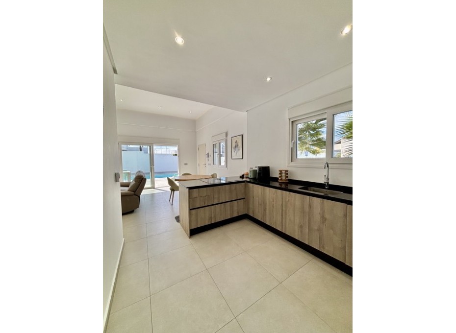 Herverkoop - Detached Villa -
Benijofar