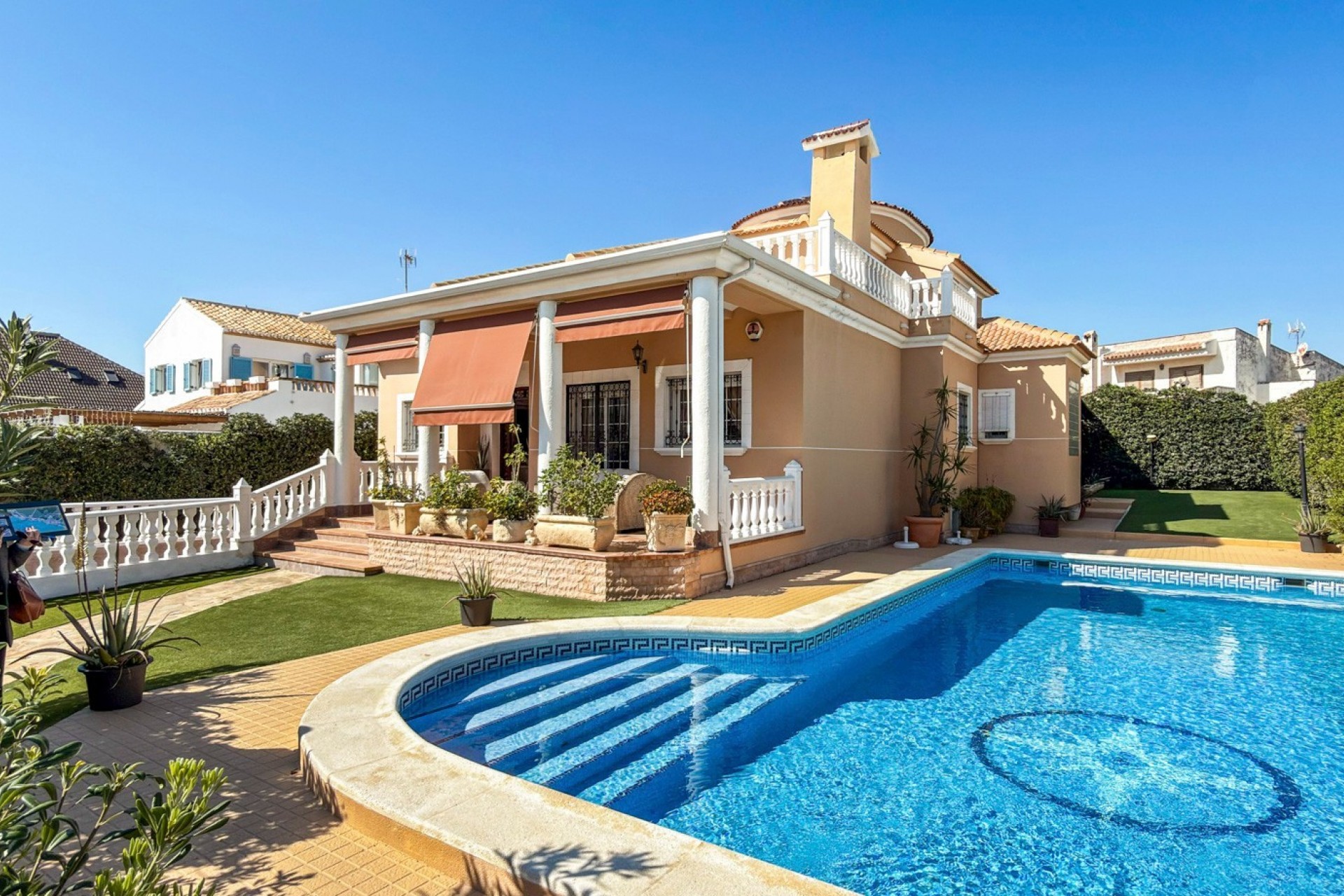 Herverkoop - Detached Villa -
Torrevieja - Torrelamata - La Mata