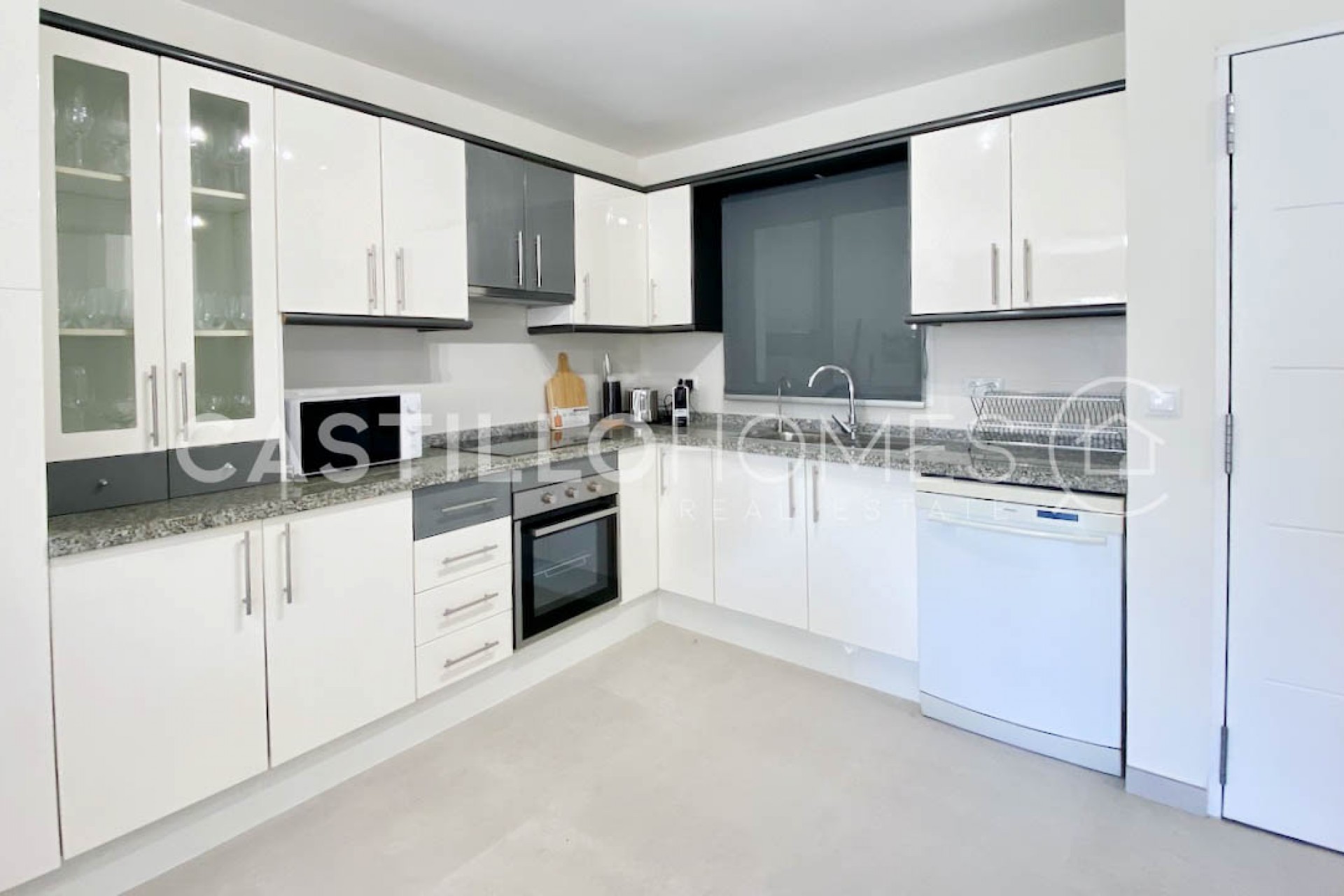 Herverkoop - Duplex -
Orihuela Costa - Playa Flamenca