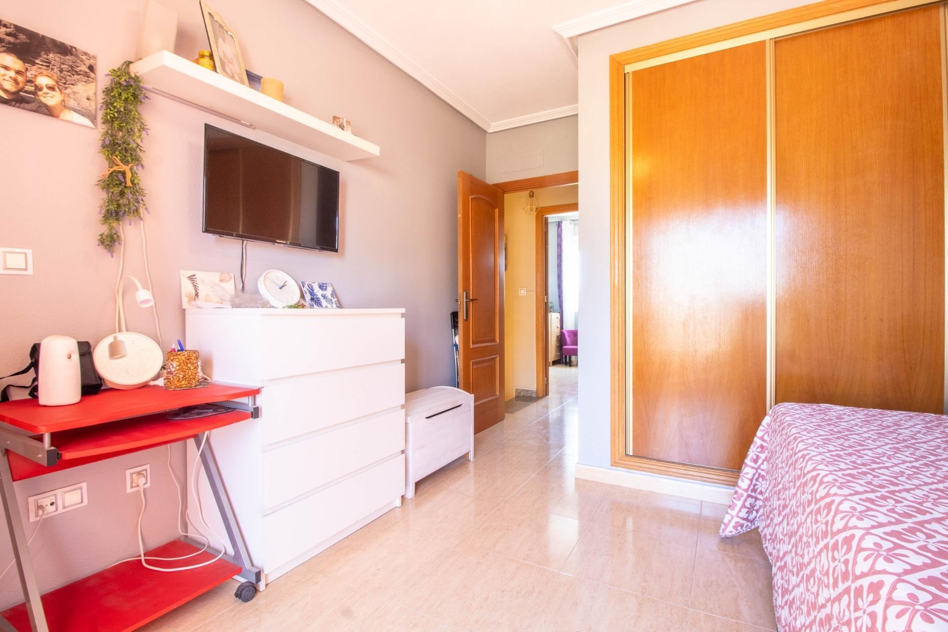 Herverkoop - Duplex -
Torrevieja - La Siesta - El Salado - Torreta