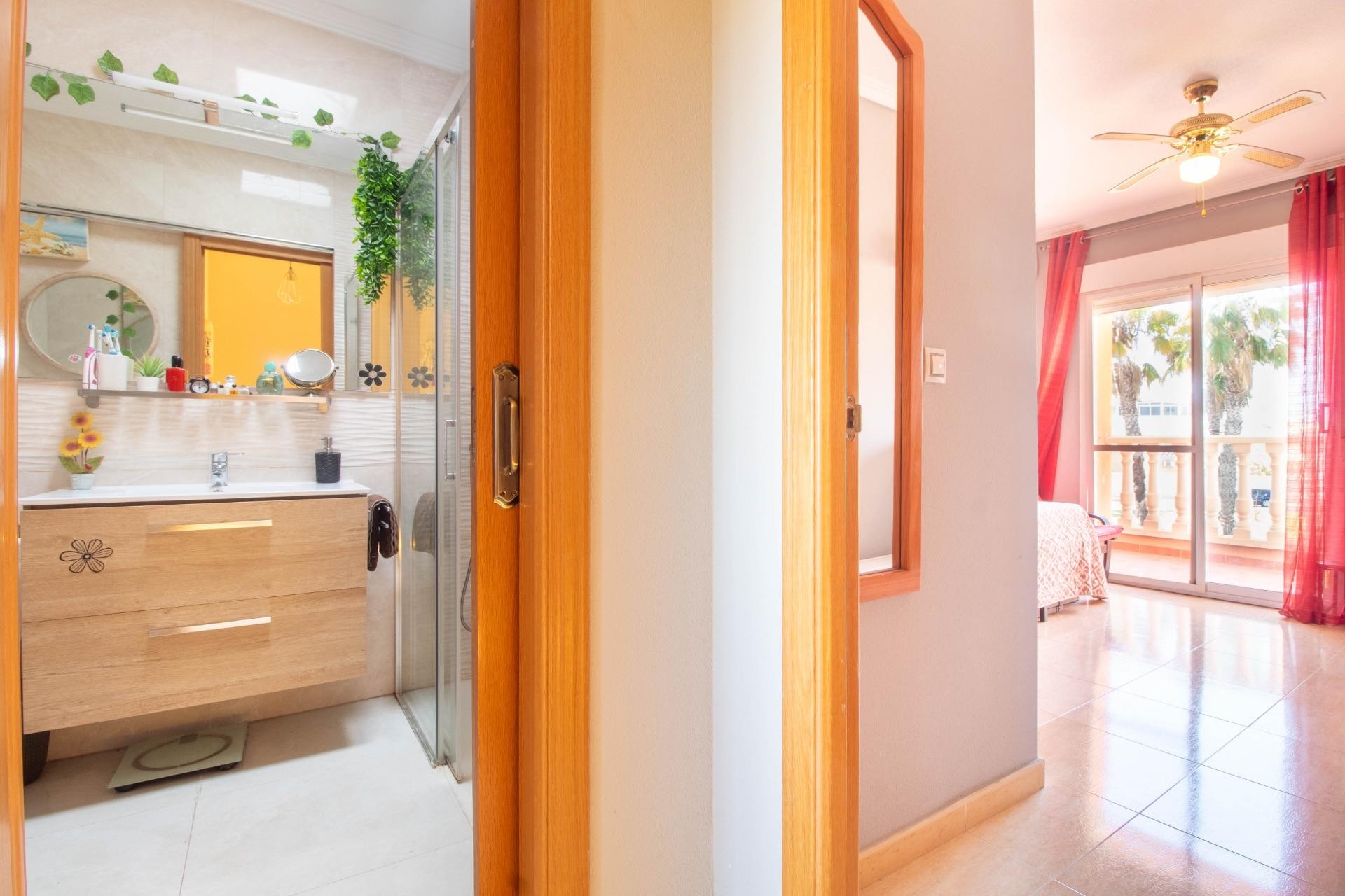 Herverkoop - Duplex -
Torrevieja - La Siesta - El Salado - Torreta