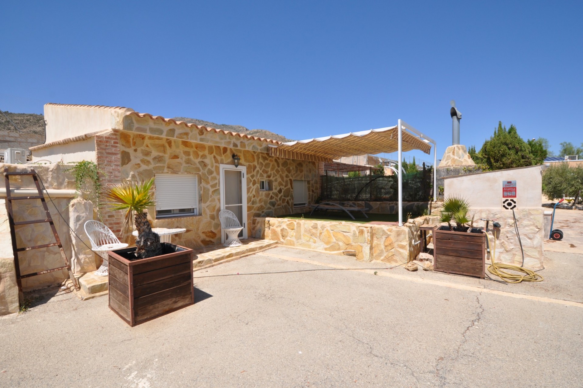Herverkoop - Finca / Country Property -
Crevillent - Crevillente
