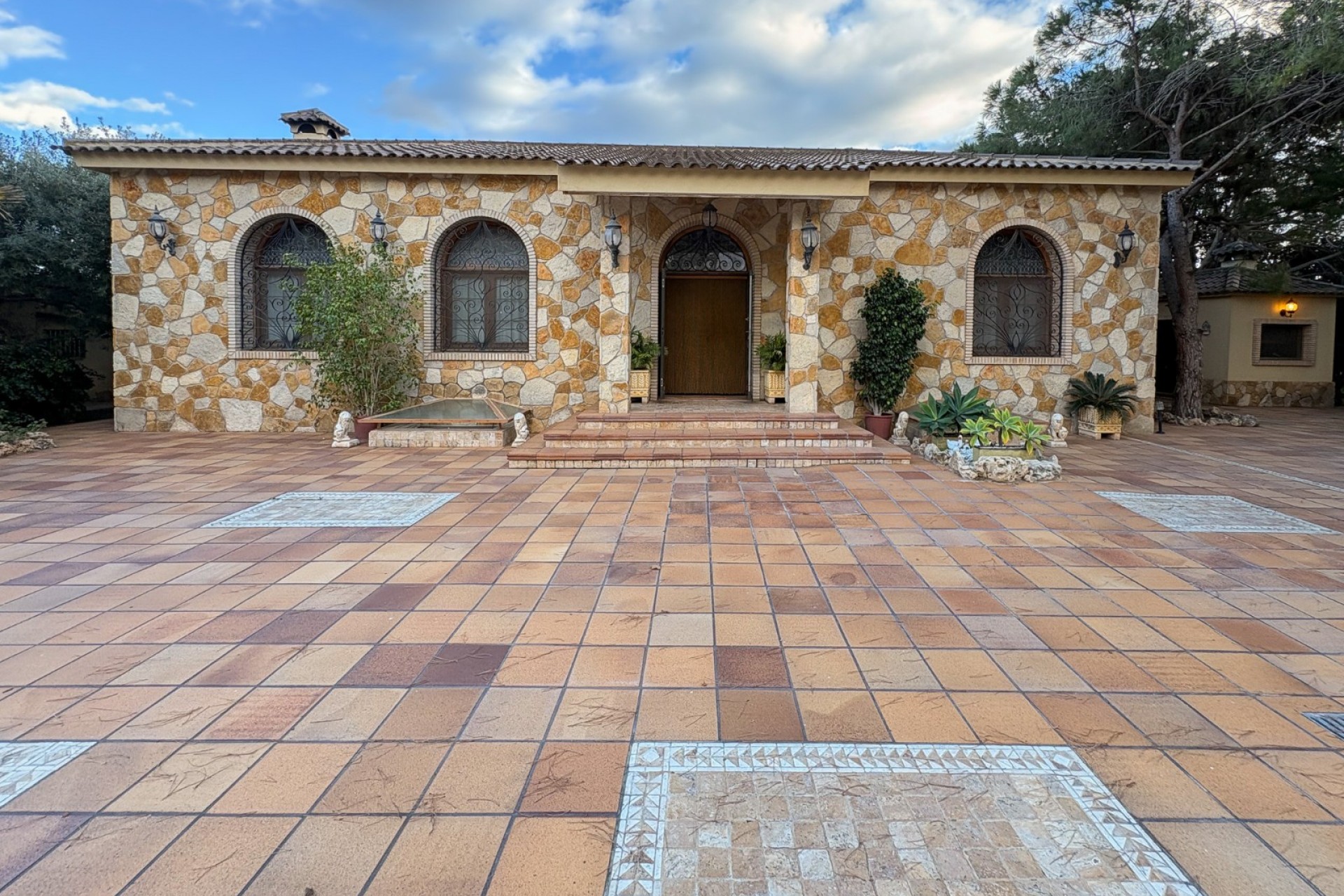 Herverkoop - Finca Country Property -
Elche - Altzabares Alto