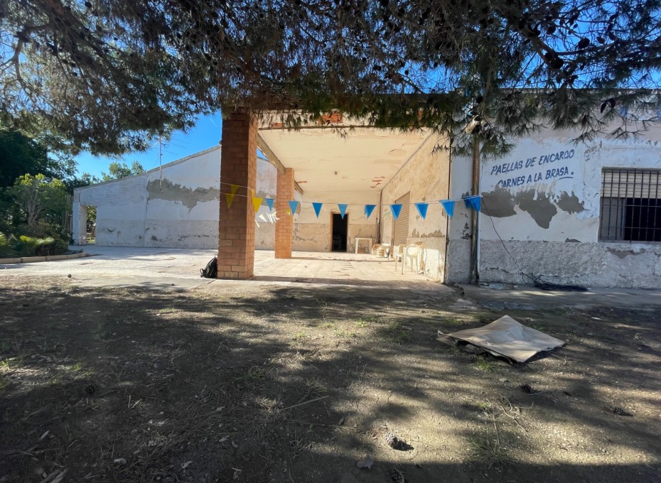 Herverkoop - Finca / Country Property -
Elche