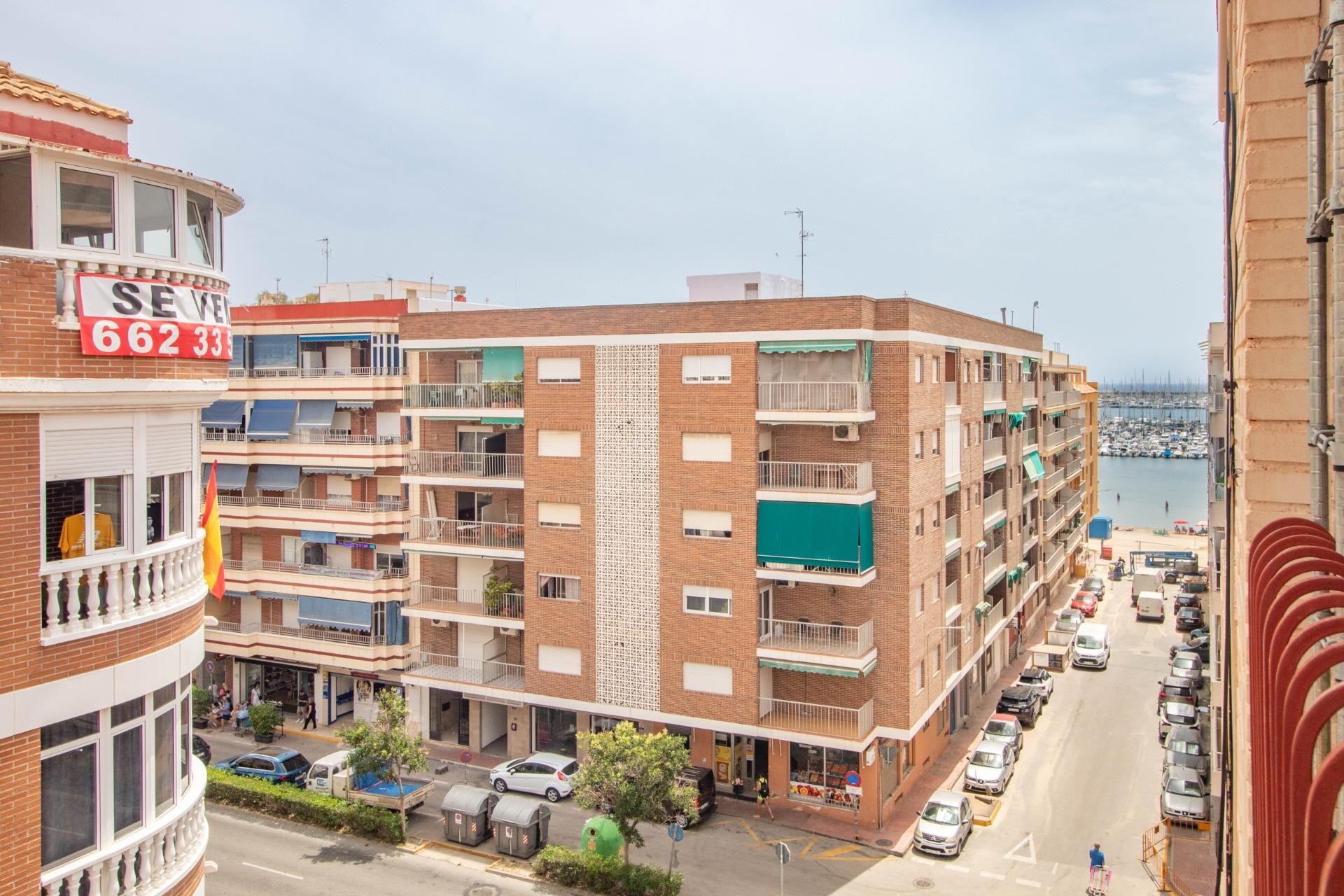 Herverkoop - Flat -
Torrevieja - Acequion