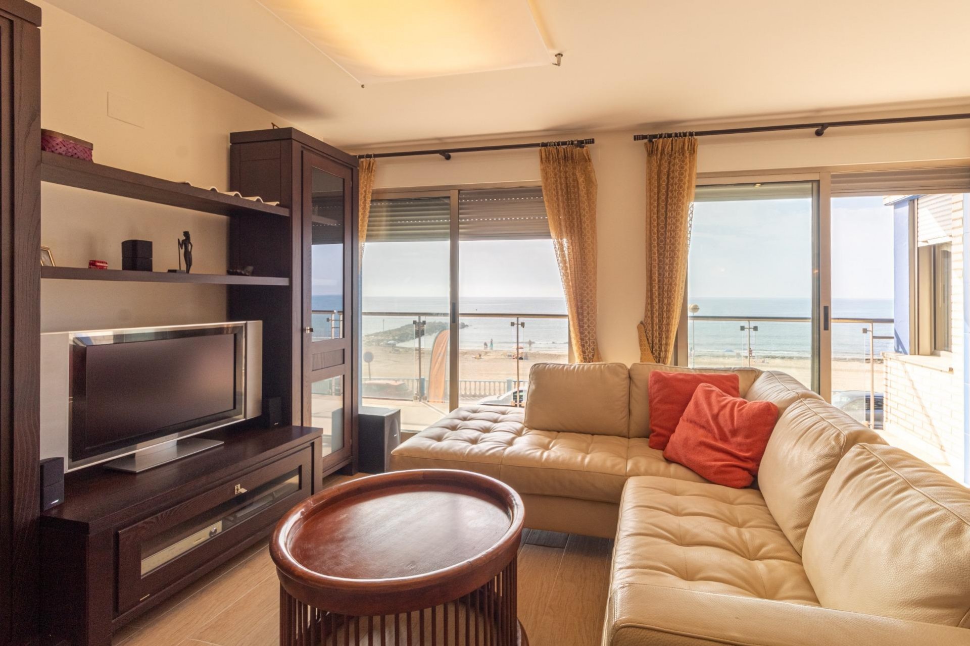 Herverkoop - Flat -
Torrevieja - Playa de los locos