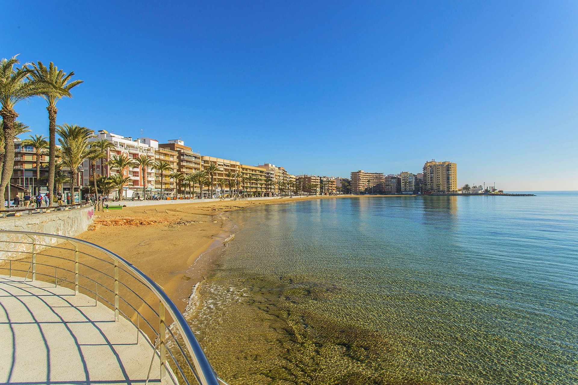 Herverkoop - Flat -
Torrevieja - Playa del cura