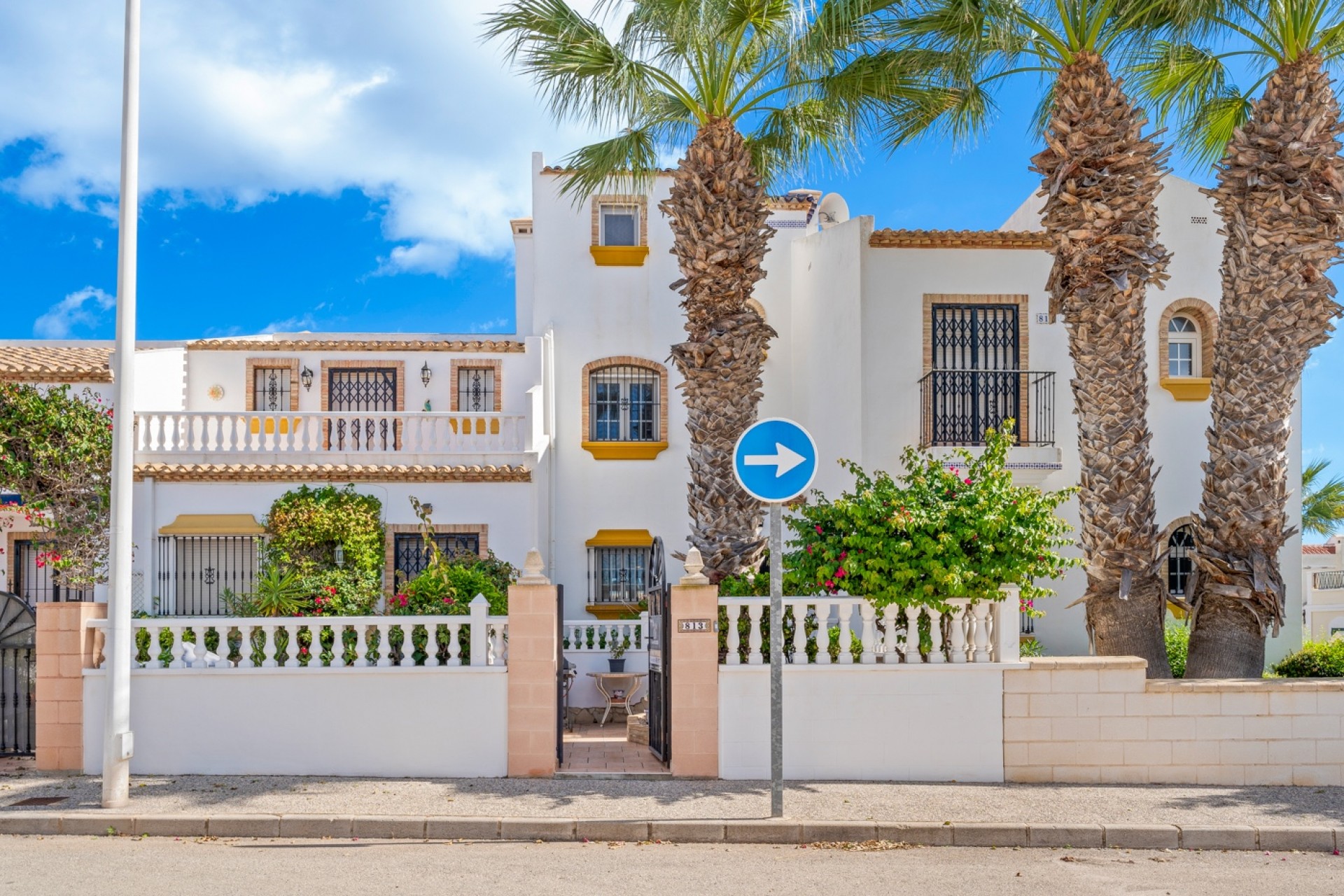 Herverkoop - House -
Orihuela Costa* - Los Dolses