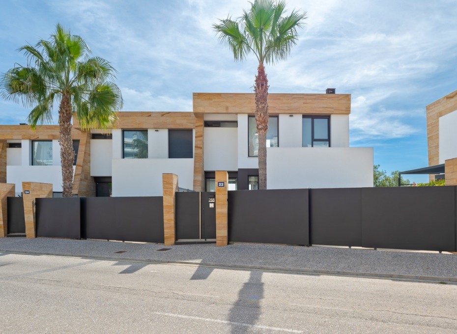 Herverkoop - House -
Orihuela Costa* - Los Dolses