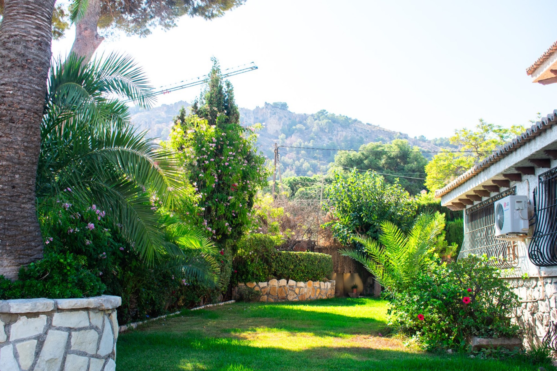 Herverkoop - Independent villa -
Alicante - Albufereta