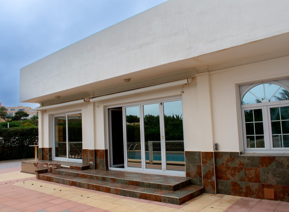 Herverkoop - Independent villa -
Cartagena - La Manga del Mar Menor